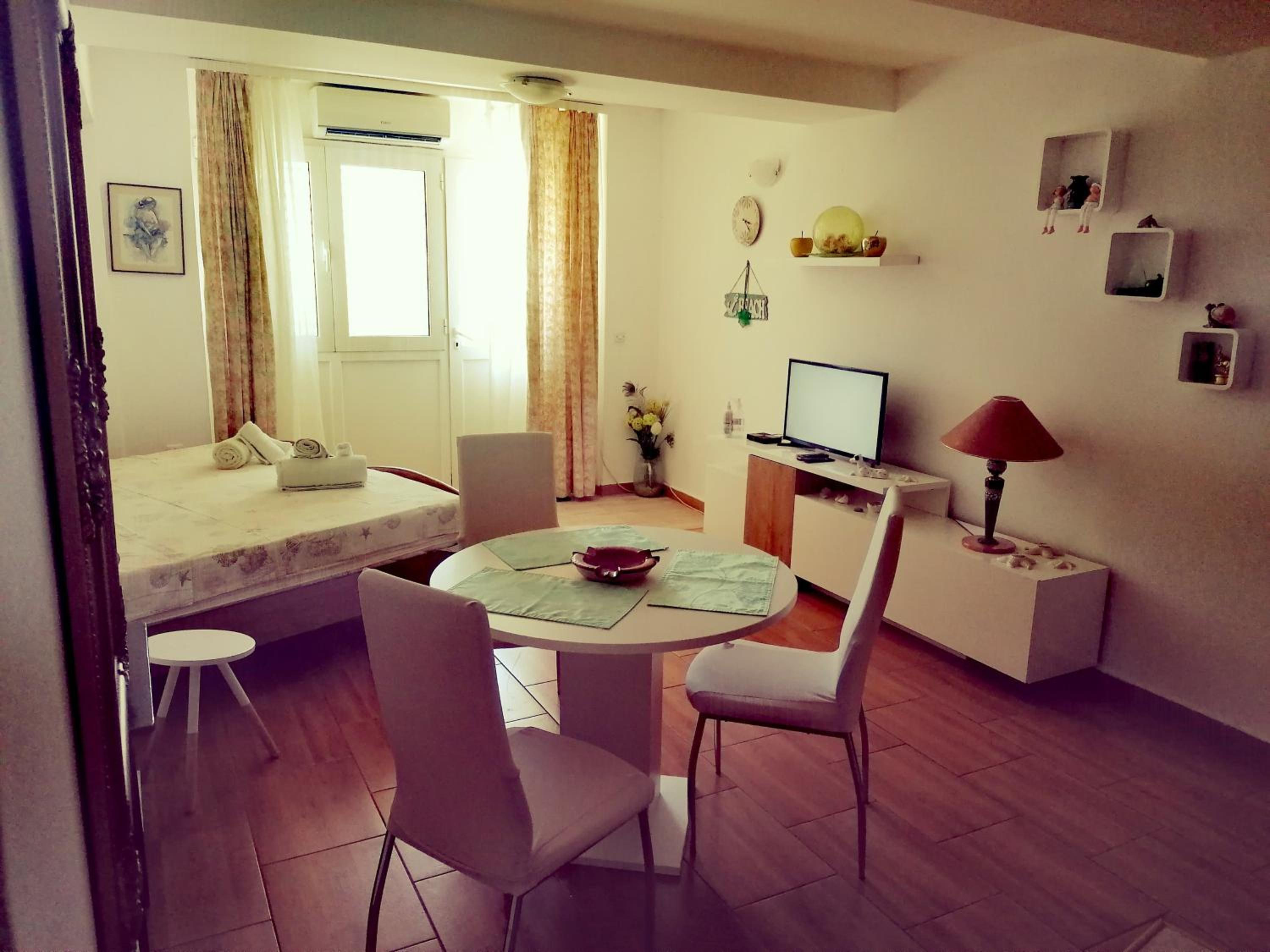 Apartment Lju on the Beach view 2