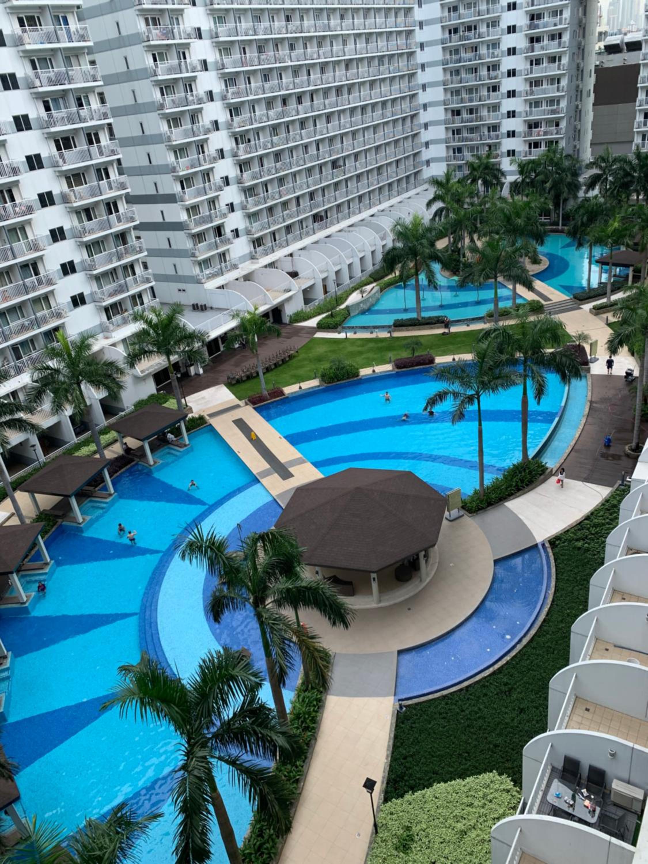 Kathys Crib at Shell Residences view 5