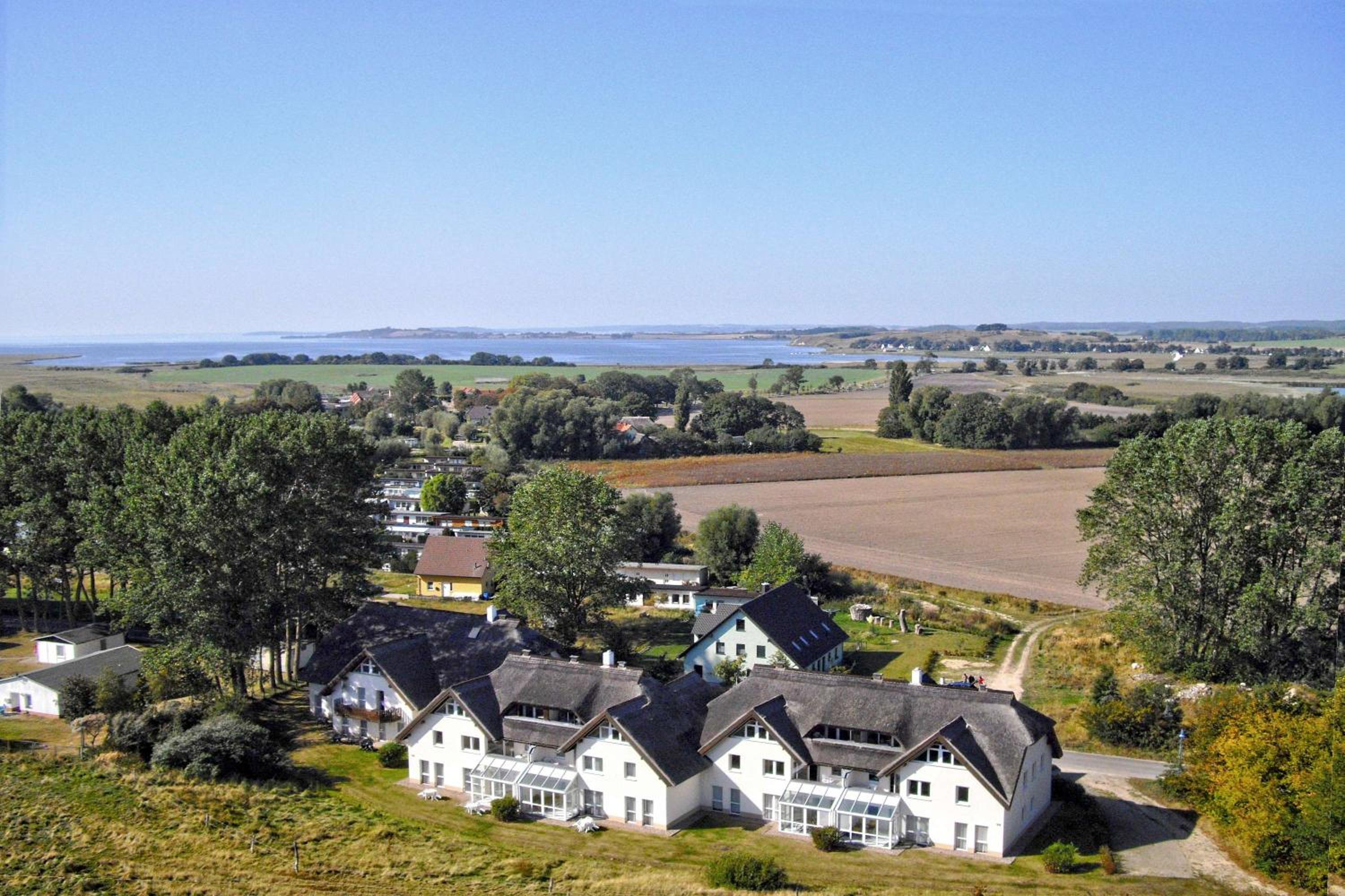 Strandhaus Mönchgut Ferienwohnung 02 mit Sauna und Schwimmbadnutzung im AHOI Sellin