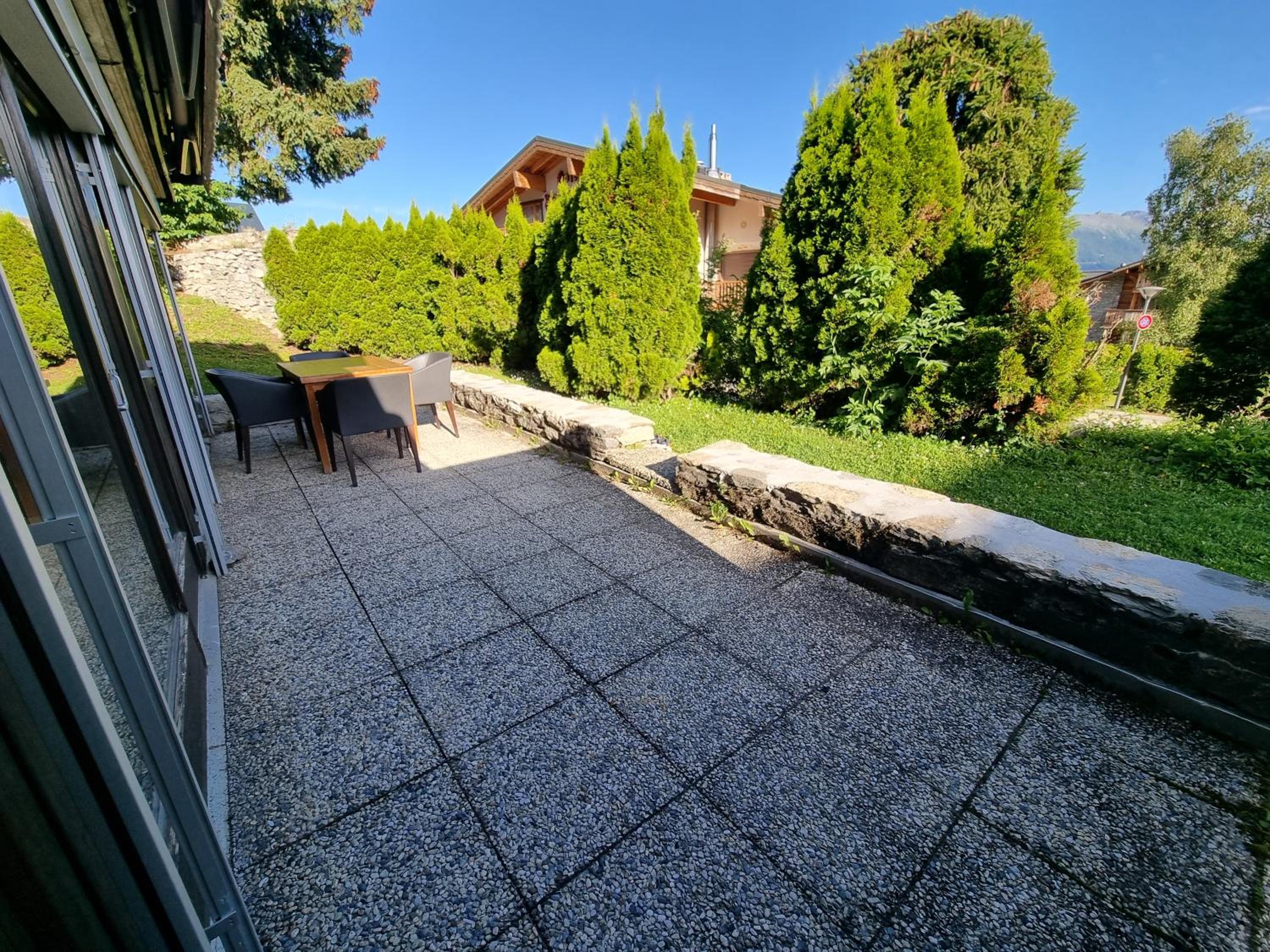 Photo 25