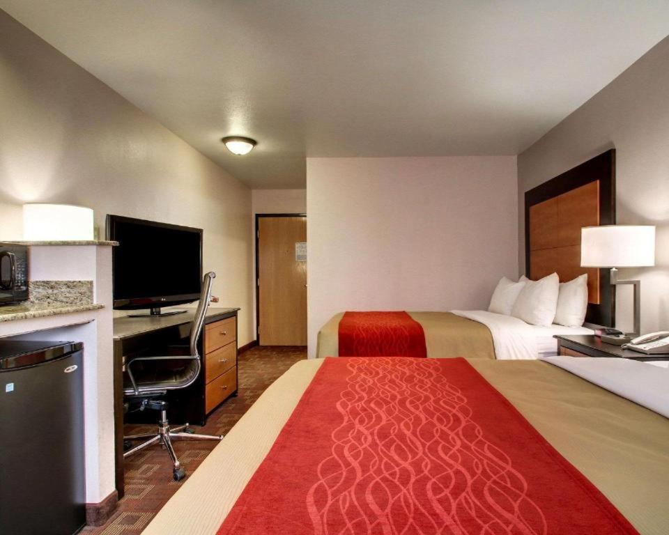 Days Inn by Wyndham Jackson Downtown