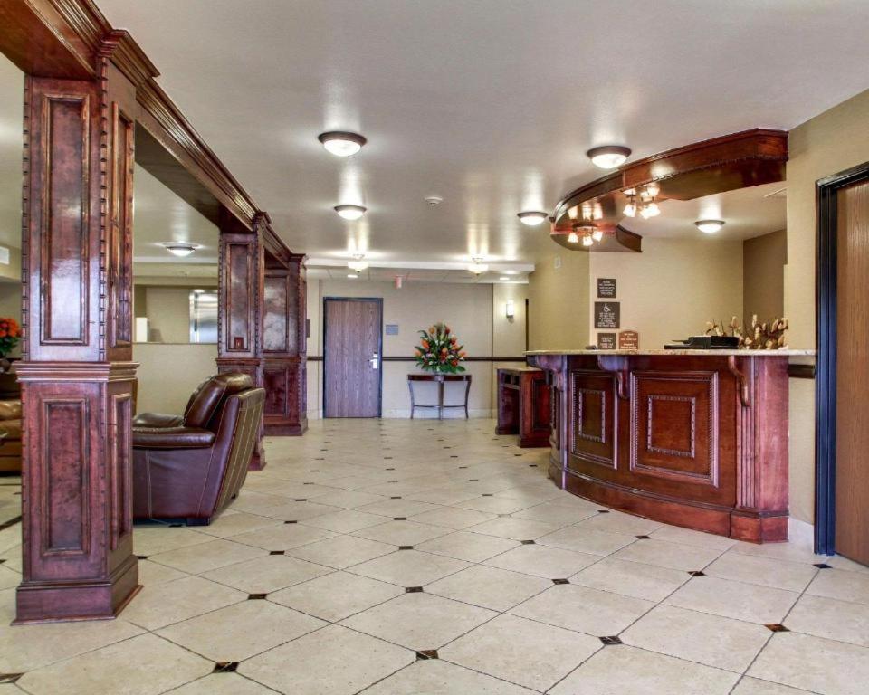 Days Inn by Wyndham Jackson Downtown
