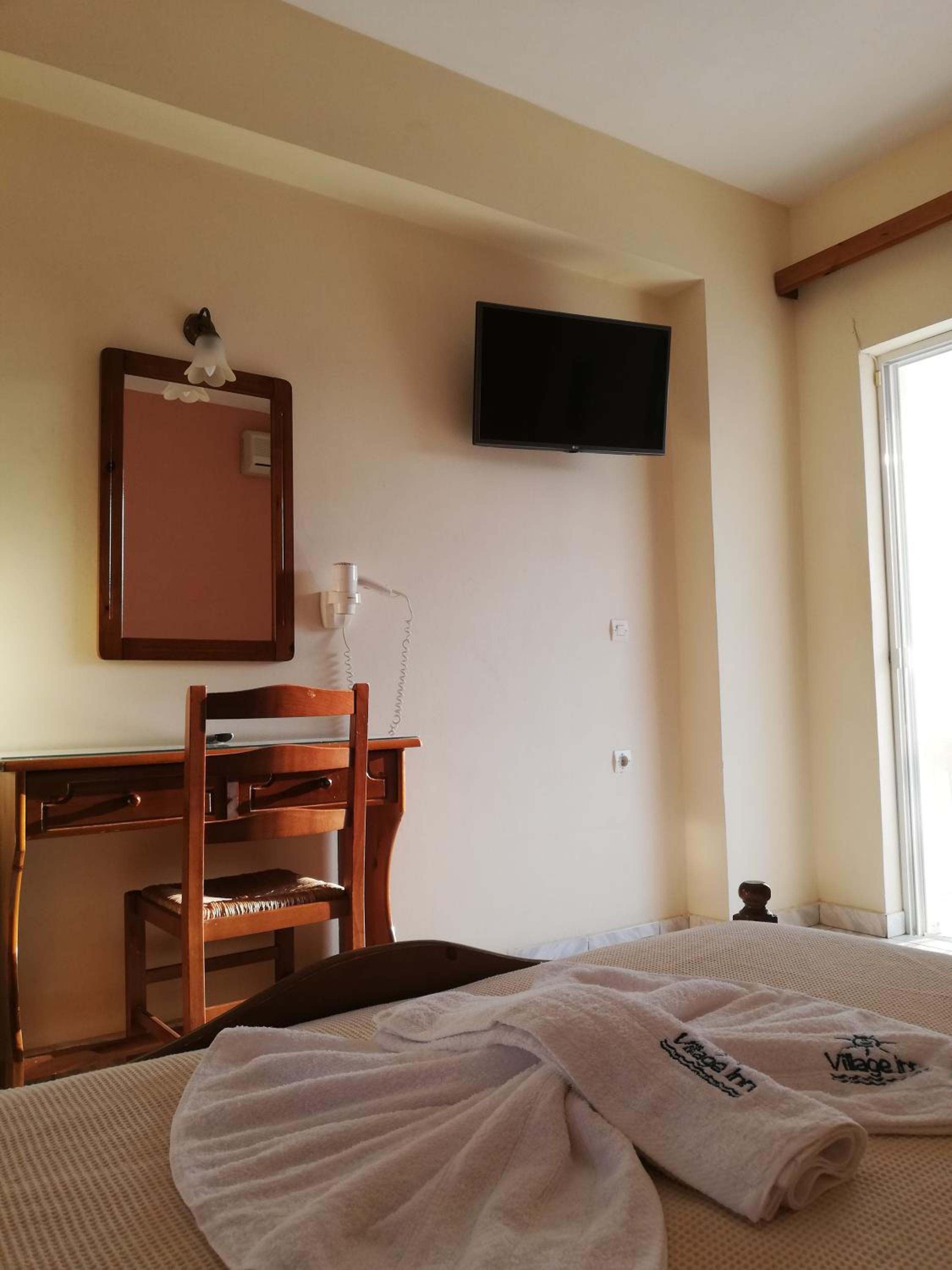 Laganas Vacations - Village Inn Studios  Family Apartments - Property Image 2