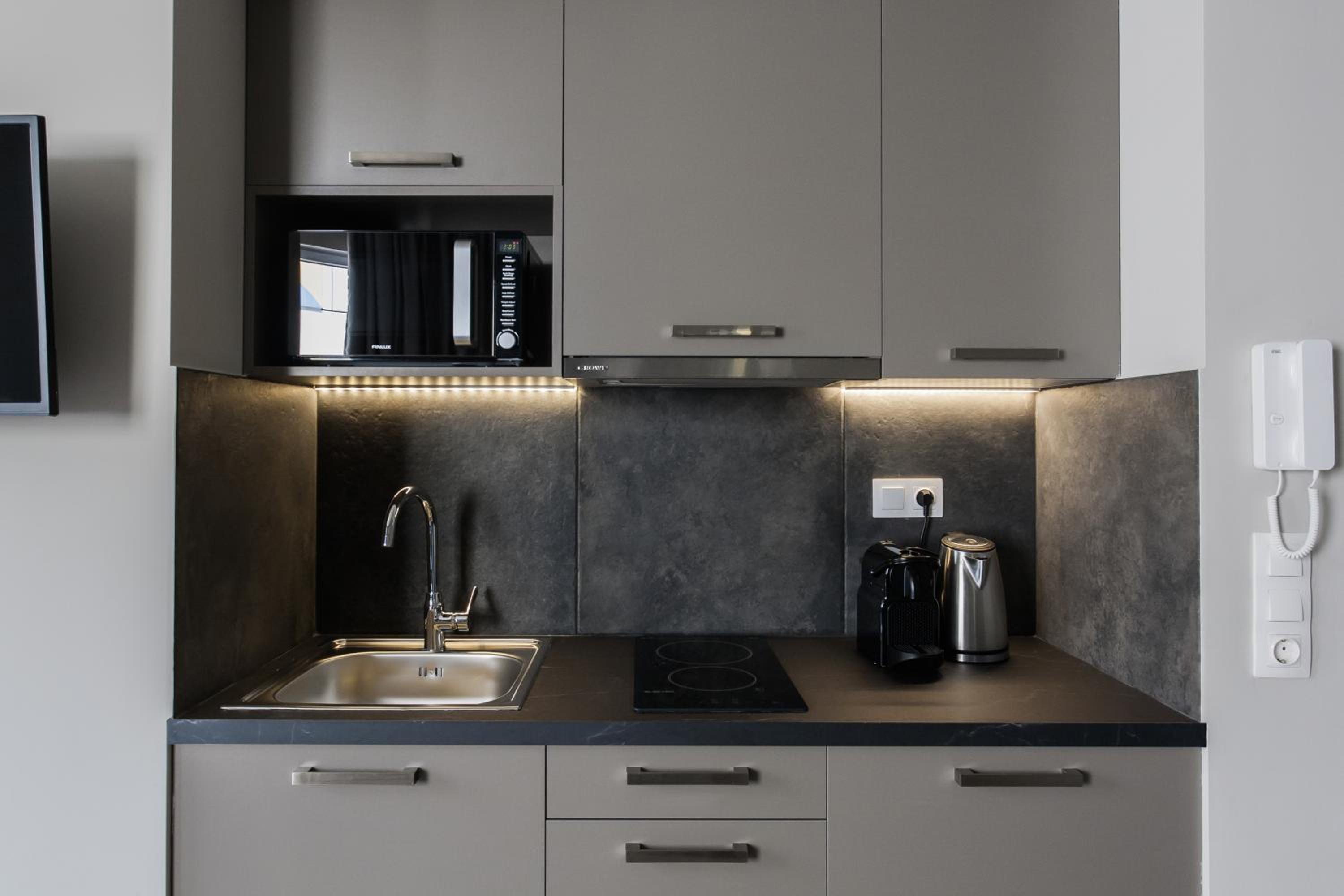 WYZ Athens Apartments by UPSTREET