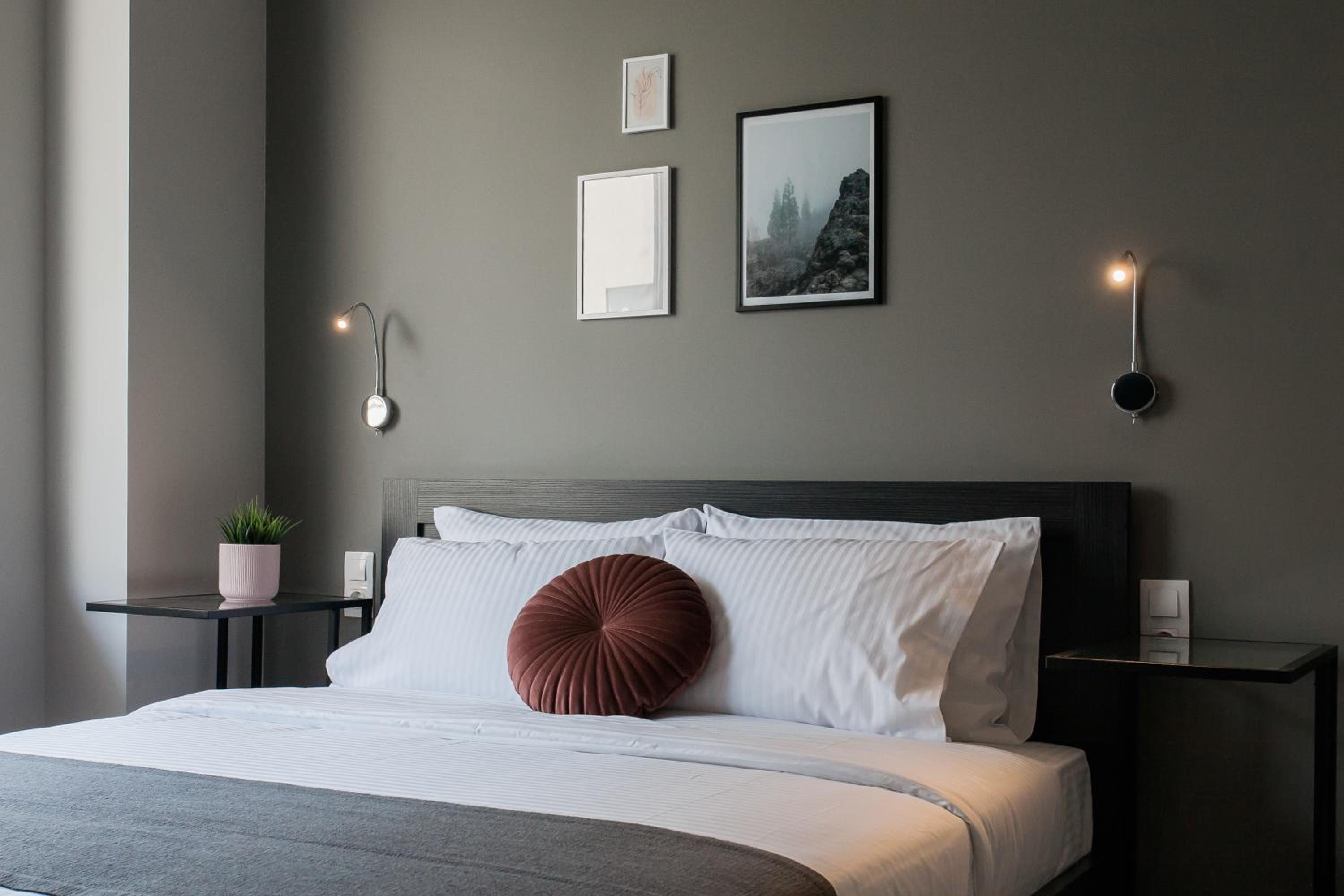 WYZ Athens Apartments by UPSTREET
