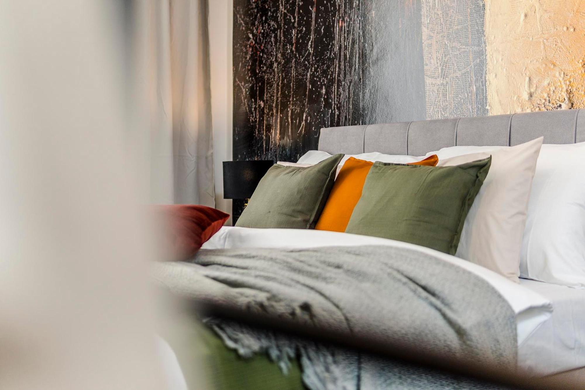 Romantic Apts Prague by Michal&Friends