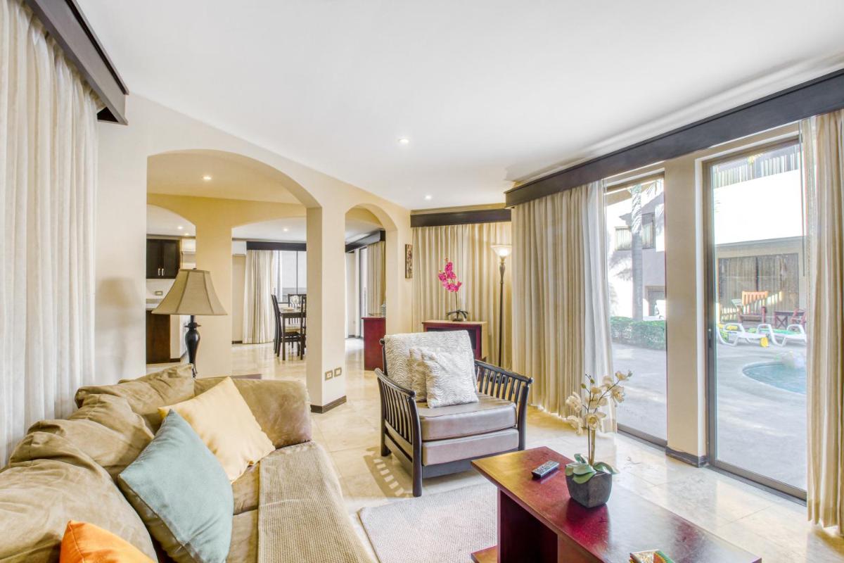 Hotel The Cove 1 at Playa Ocotal - Image 1