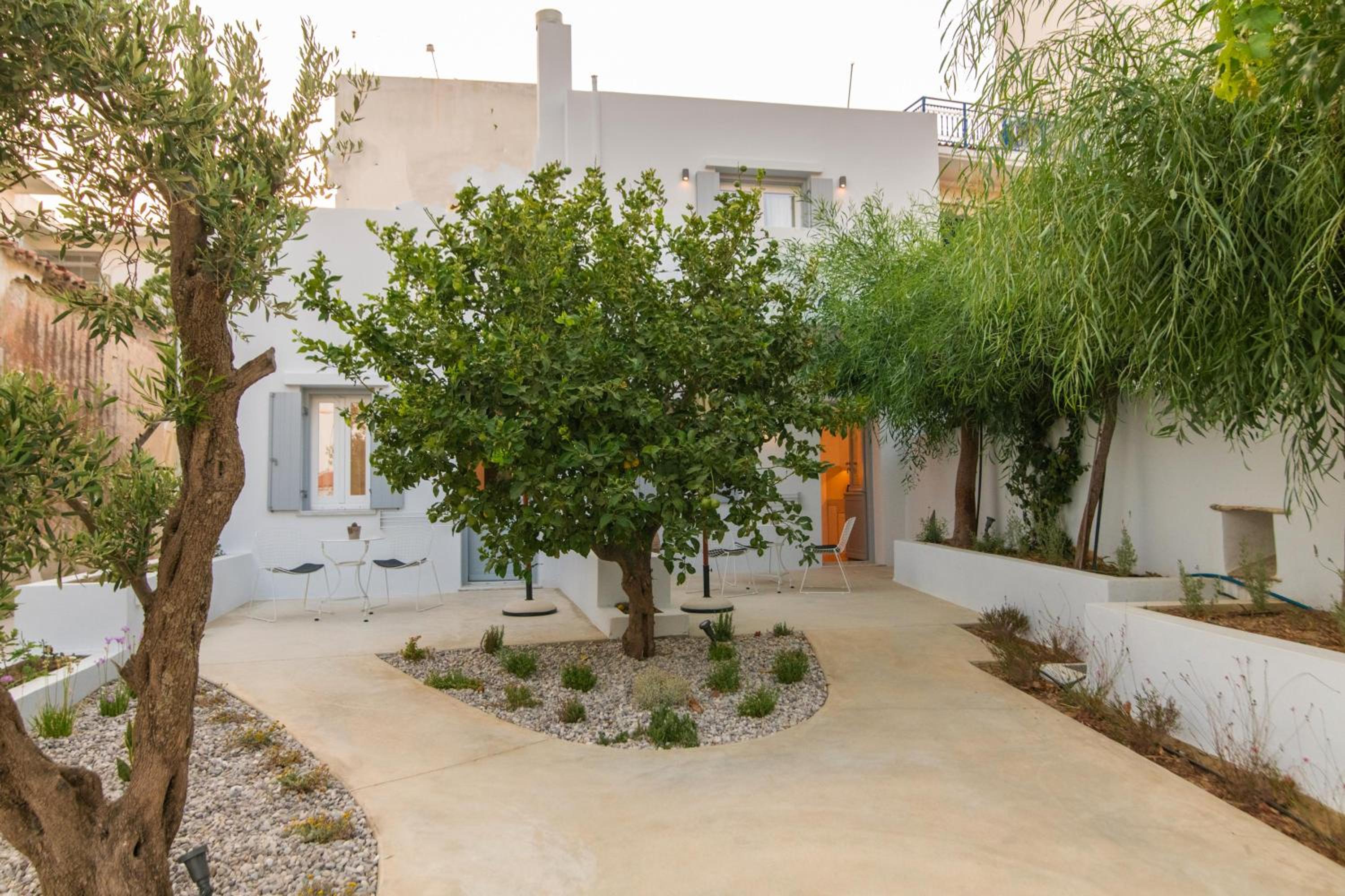 Hotel Acanthus Houses - Image 1