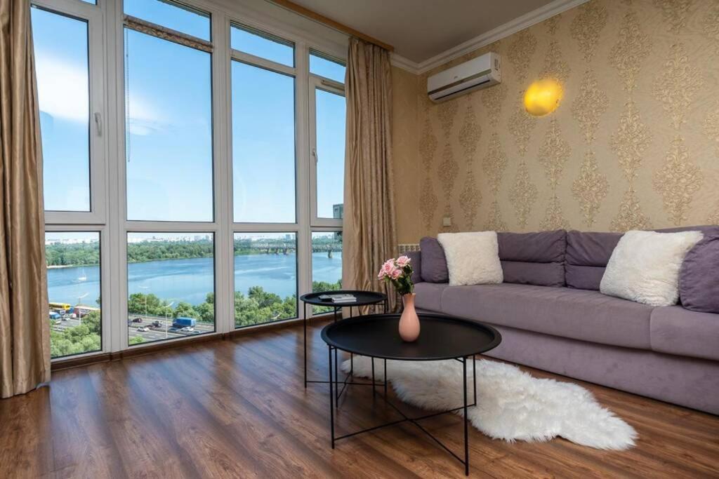 Nikira apartment 286 Оболонская набережная view 2