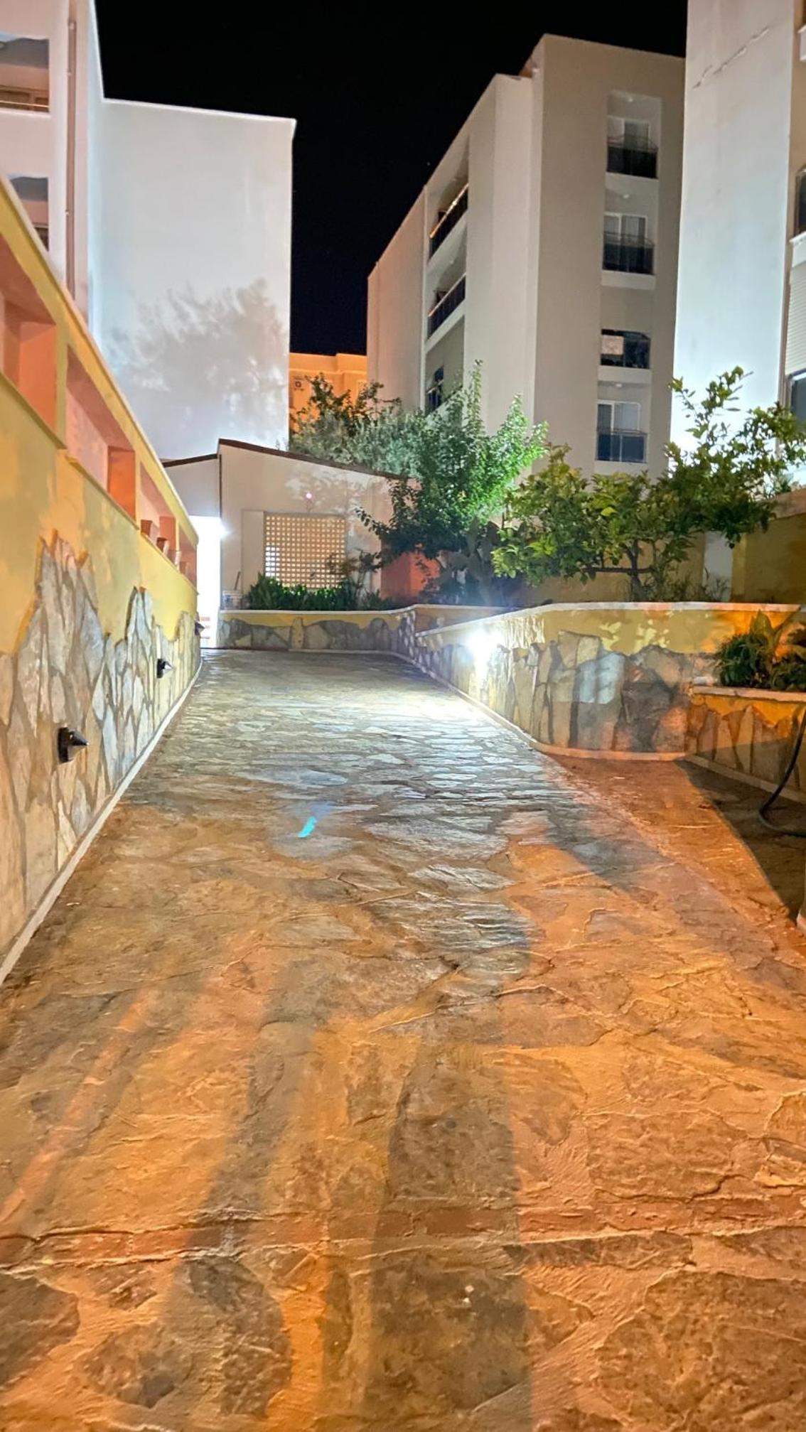 Hotel Oya Family Suites - Image 1