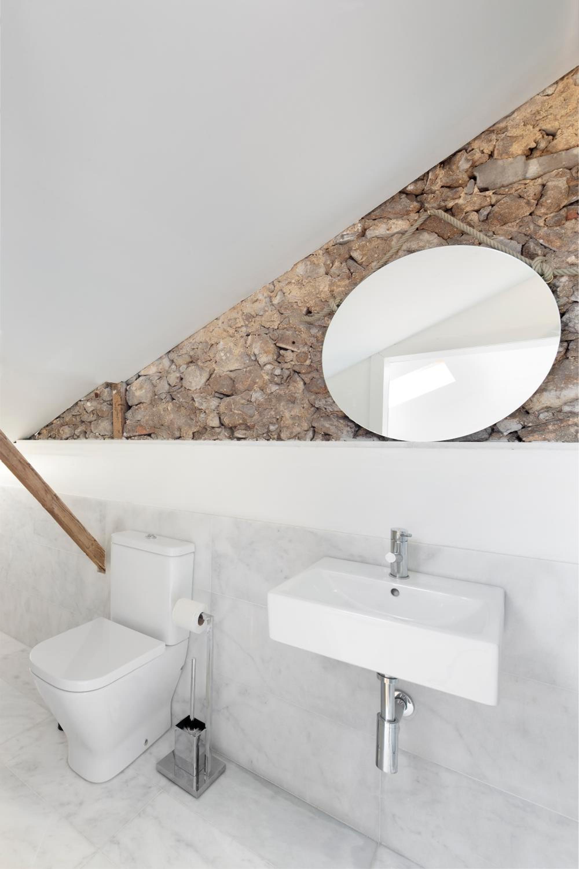 Room Lusíadas with private bathroom view 4