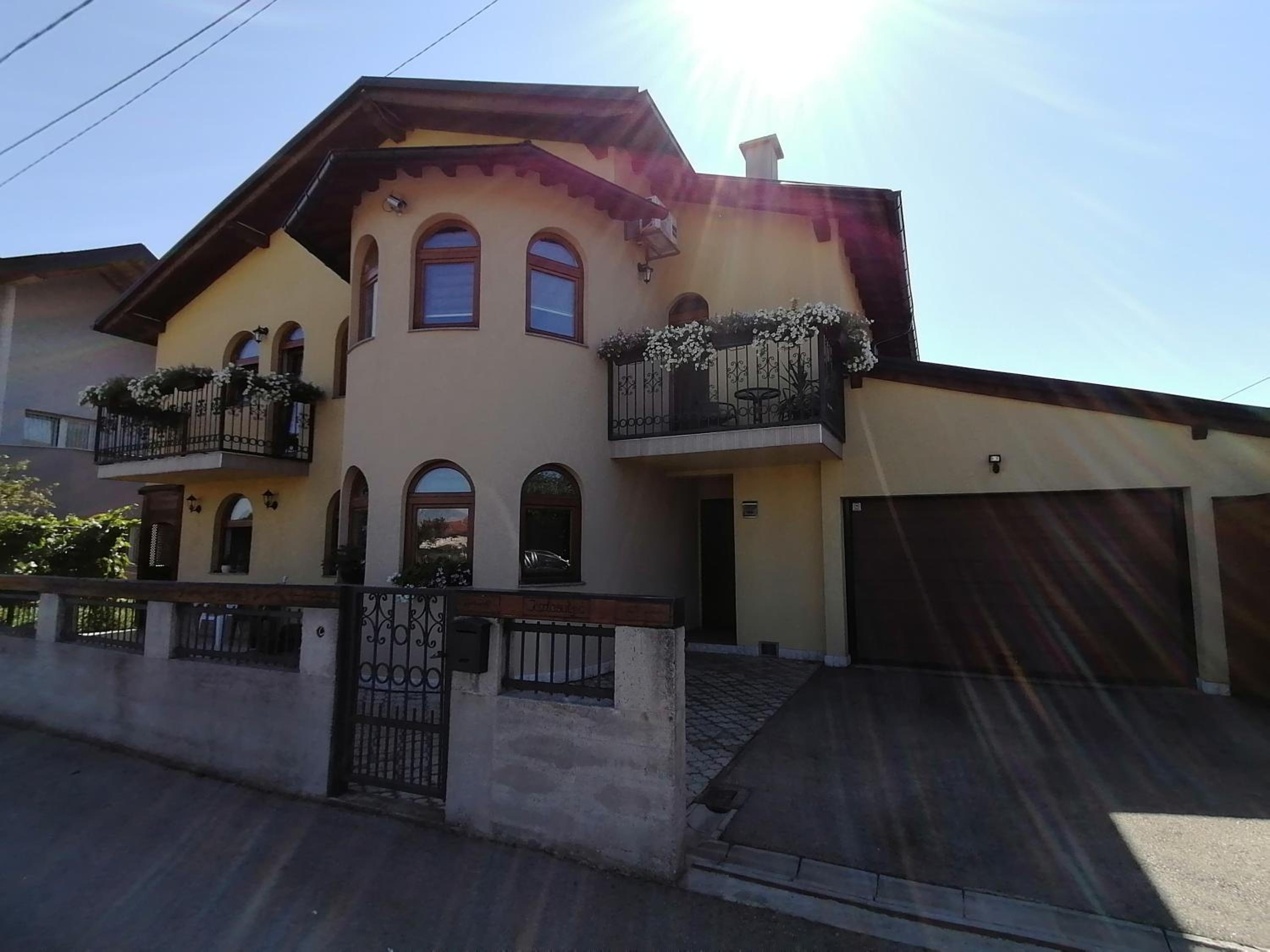 Photo 45