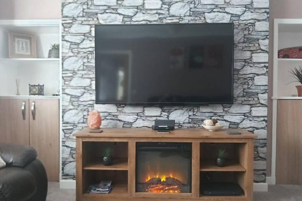 5 Riverside Place Thurso. 2 bed, 2 bathrooms. view 4