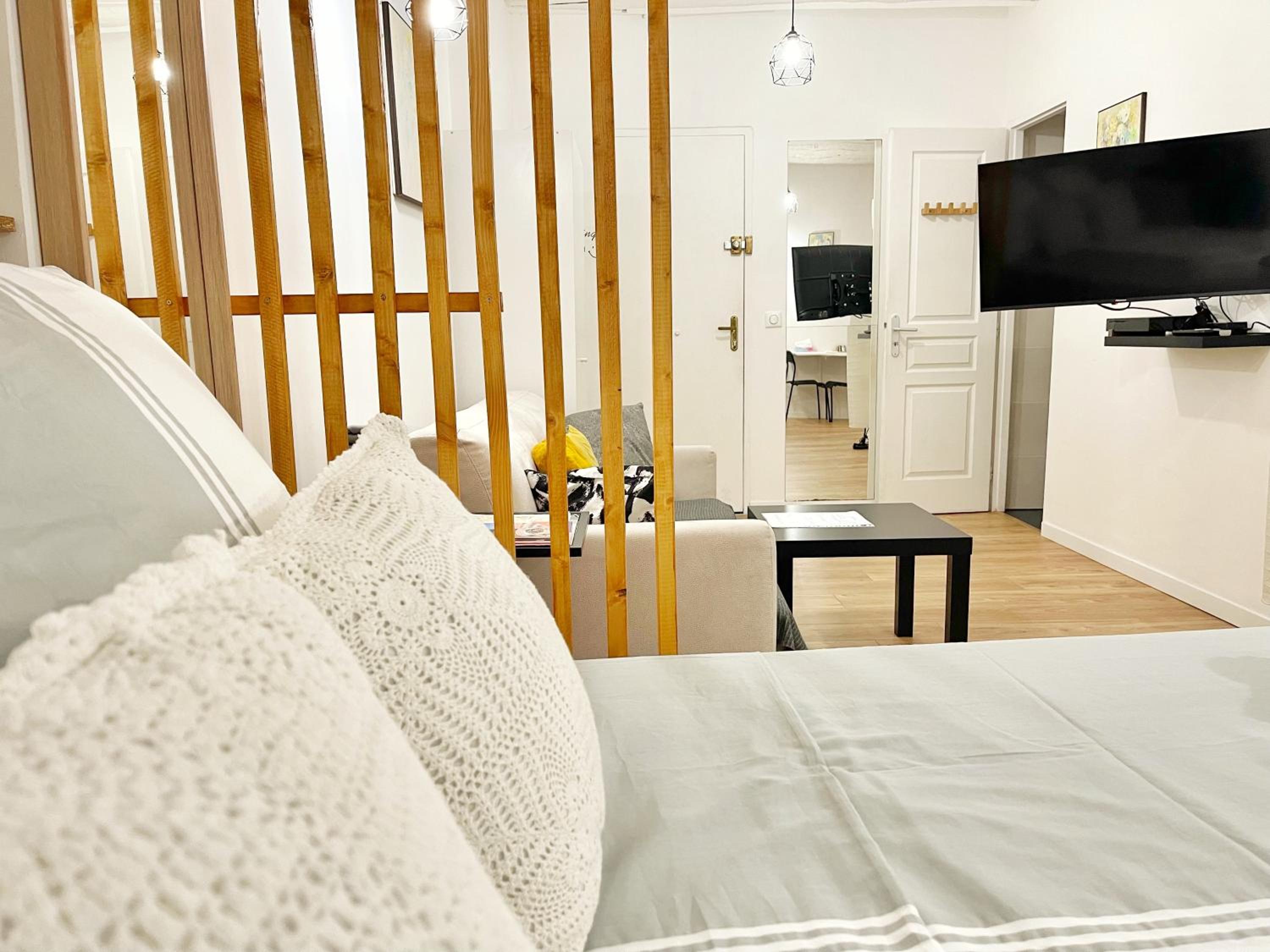 Cosy modern studio in the heart of Nice with AC