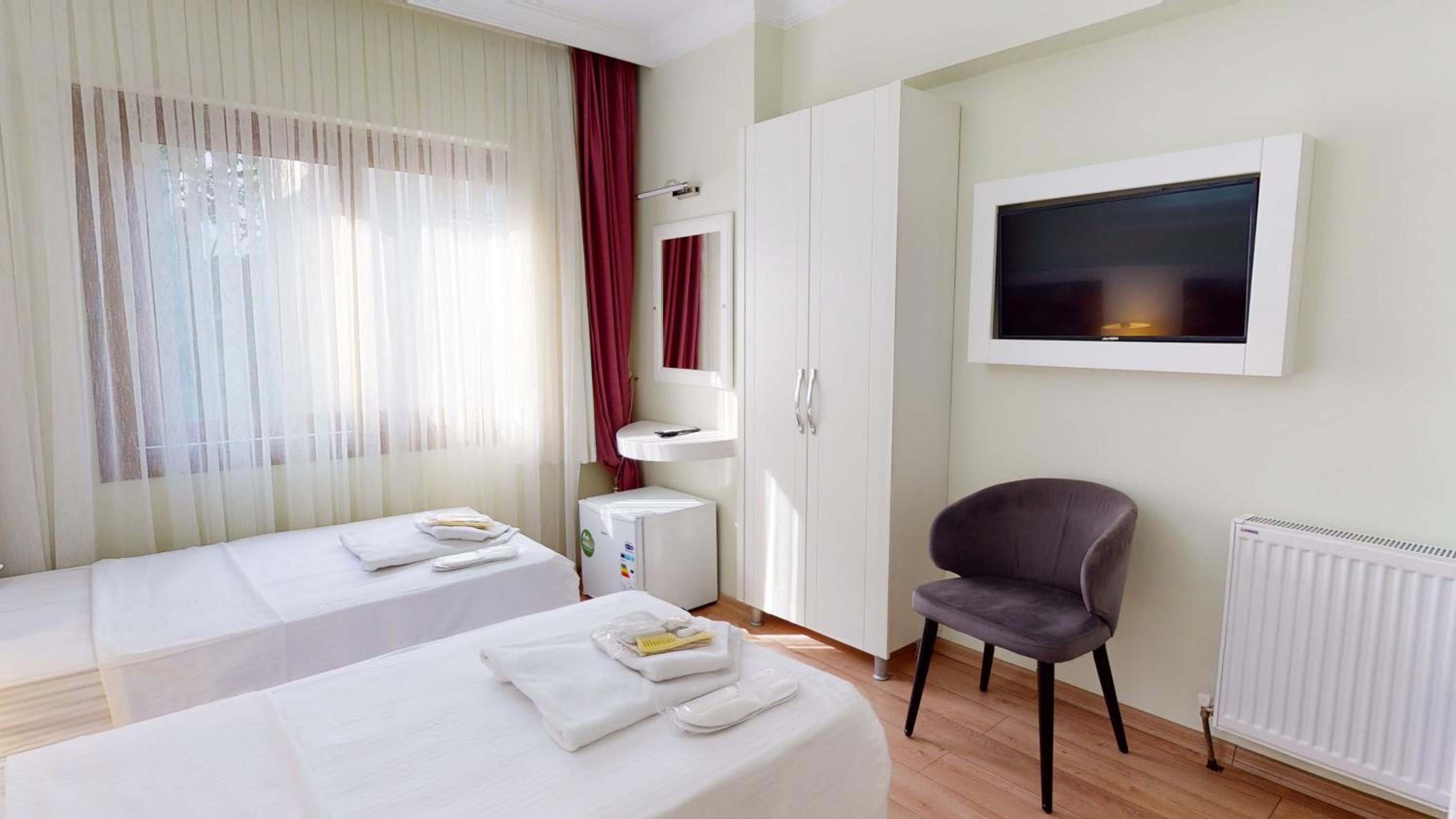 The Wolf Otel - Image 48