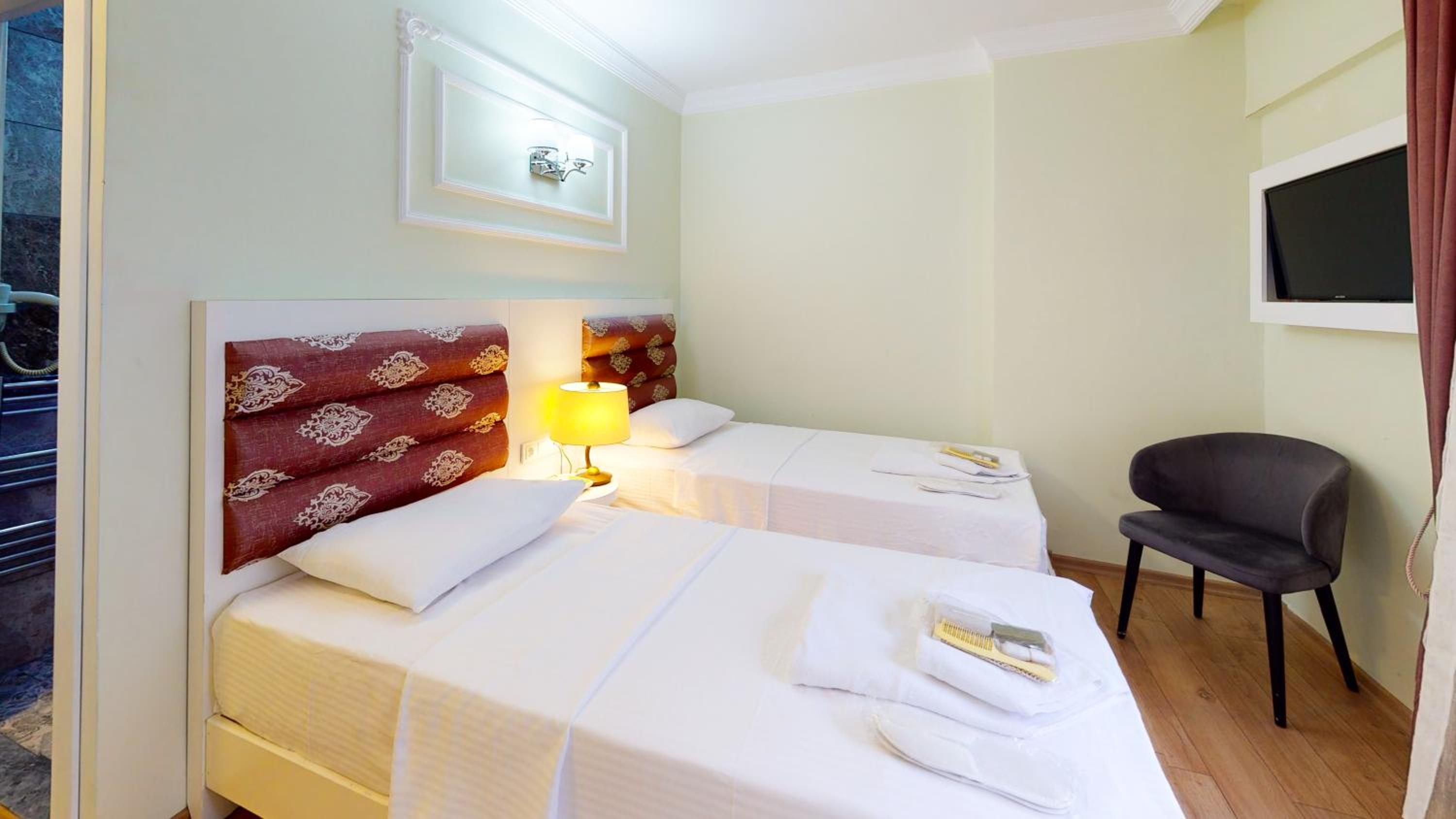 The Wolf Otel - Image 58