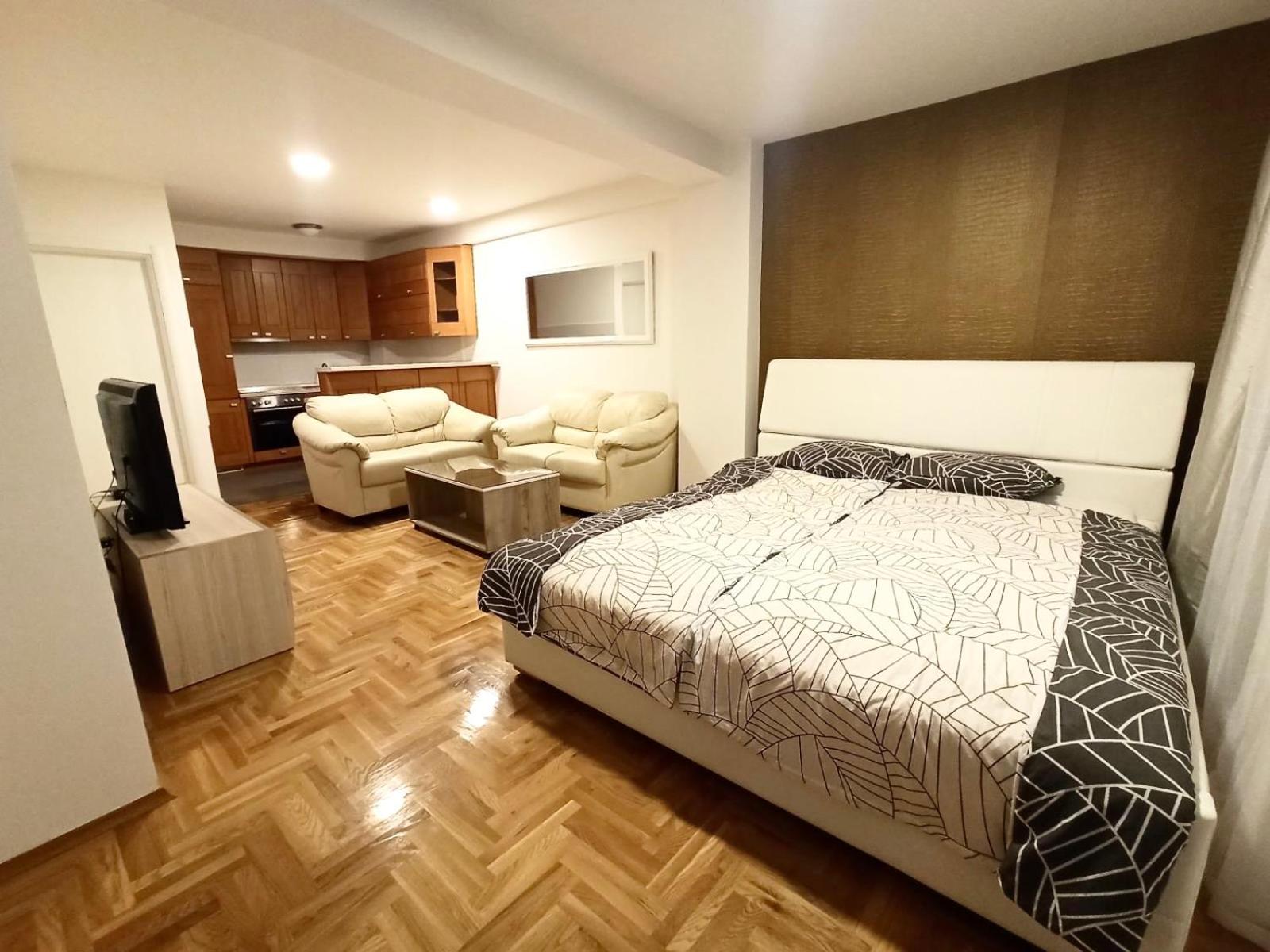 Apartman CITY CENTER 1-šetalište
