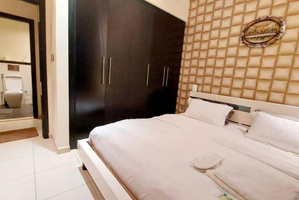 3 bedroom marina beach view apartment skyview tower marina
