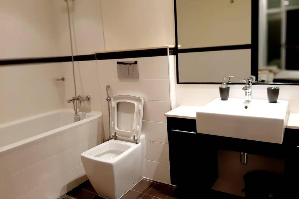 3 bedroom marina beach view apartment skyview tower marina
