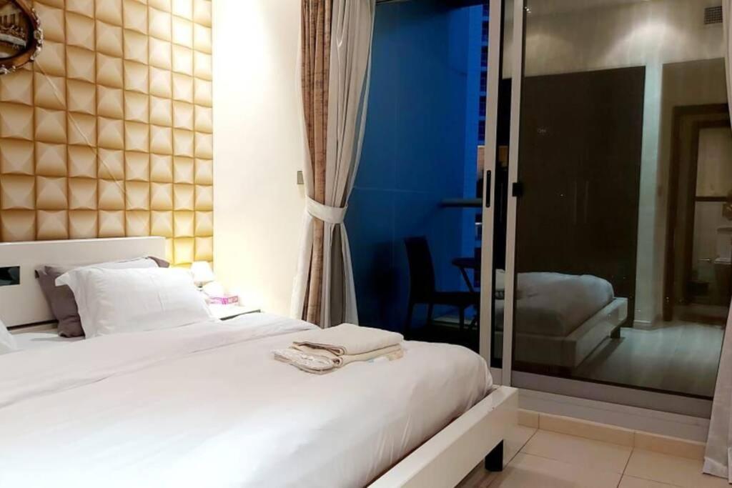 3 bedroom marina beach view apartment skyview tower marina