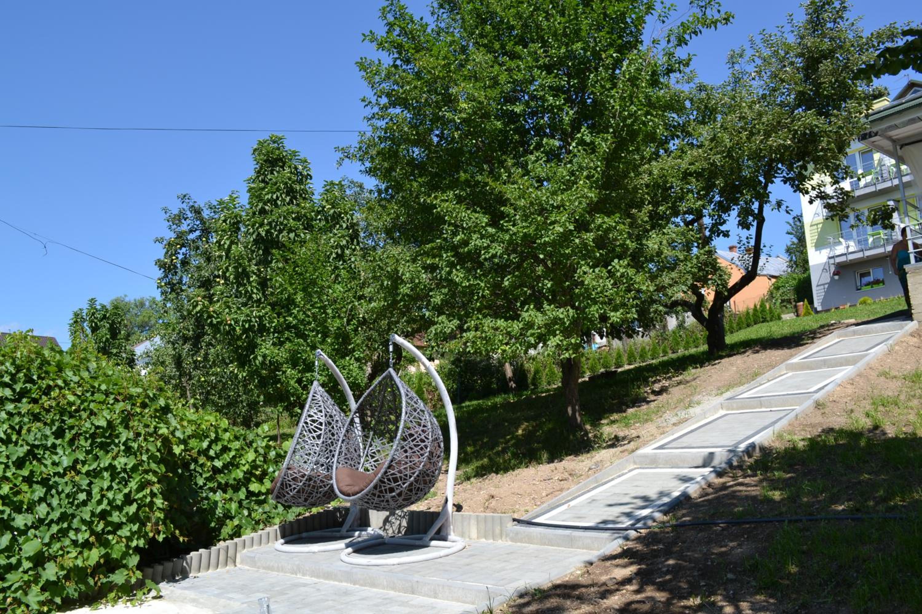 Guest House at Lesya Ukrainka view 2