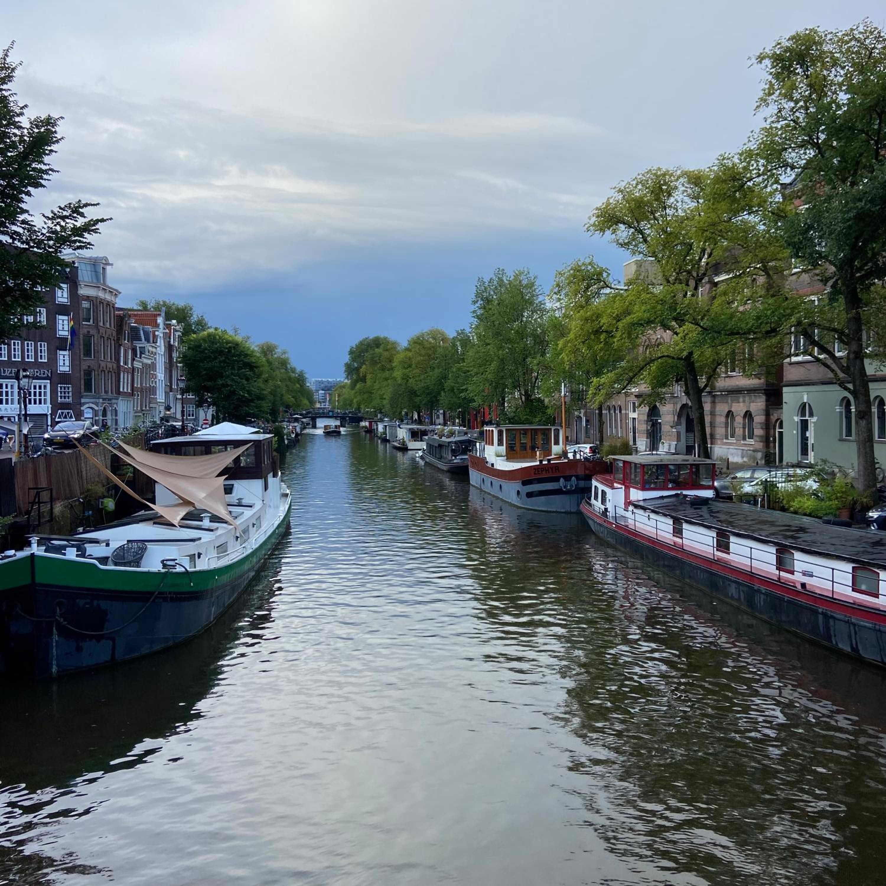 Houseboat Bonnie