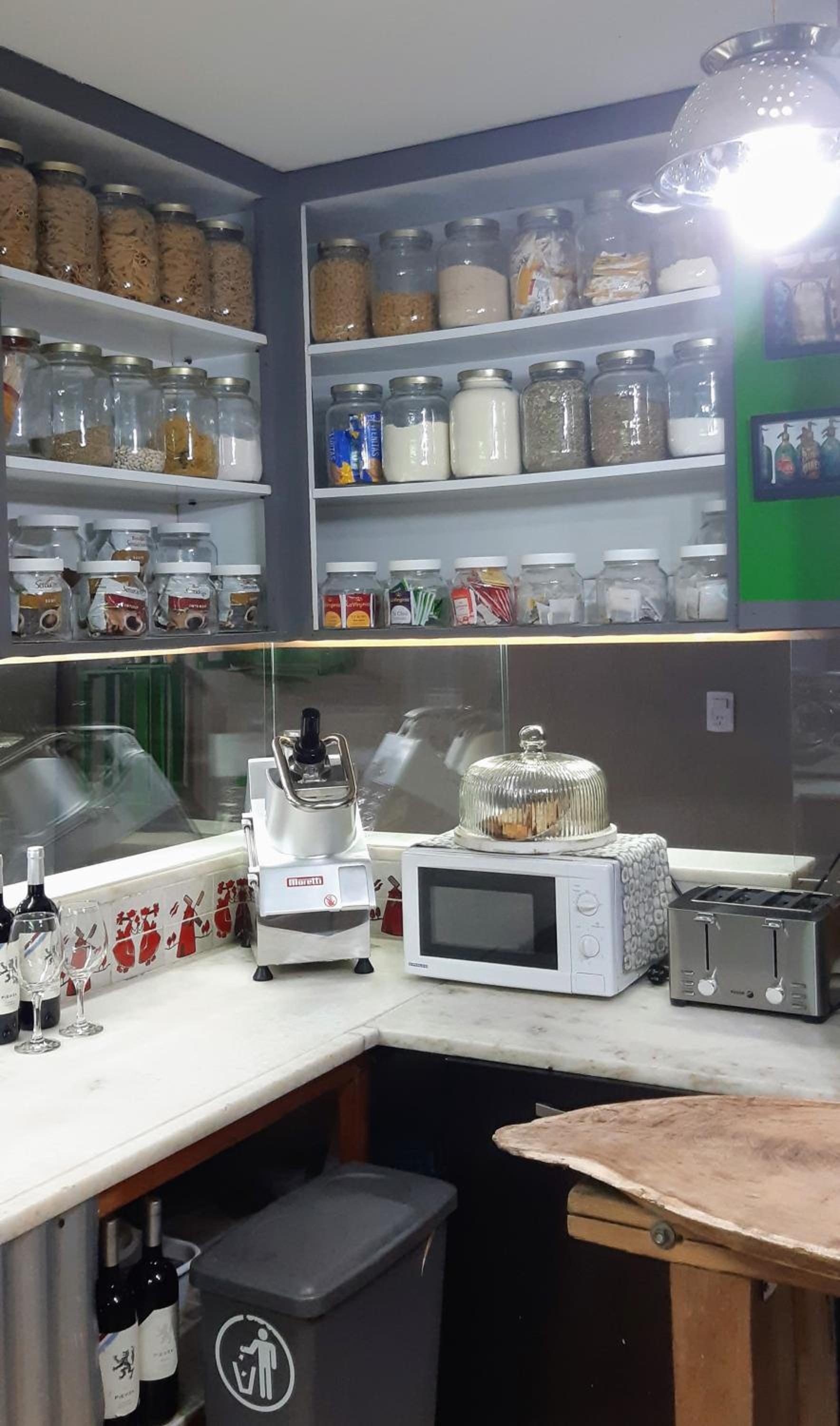 Bucanaan hostel boutique