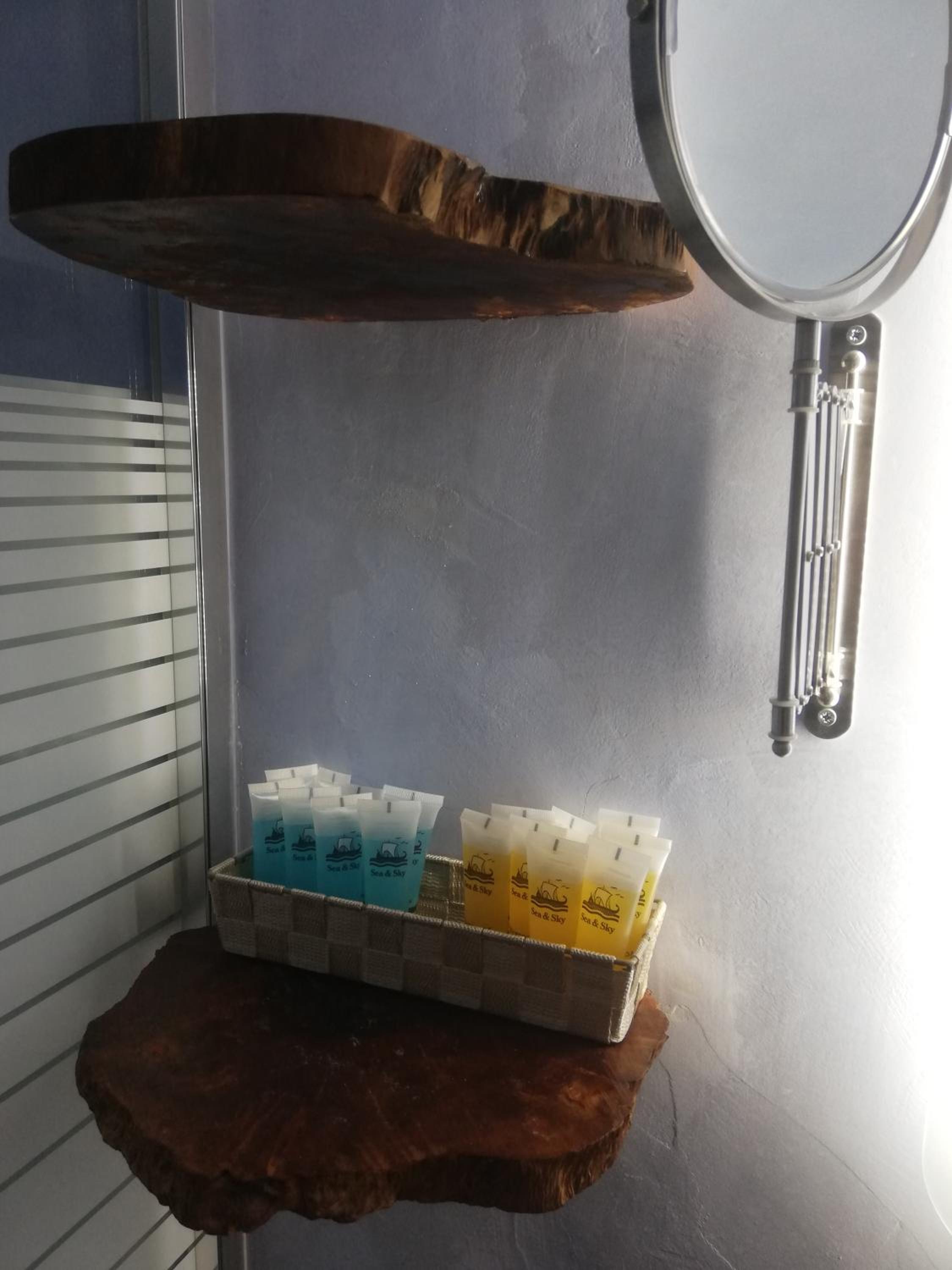 Athens Riviera apt with seaview, 15' to Acropolis