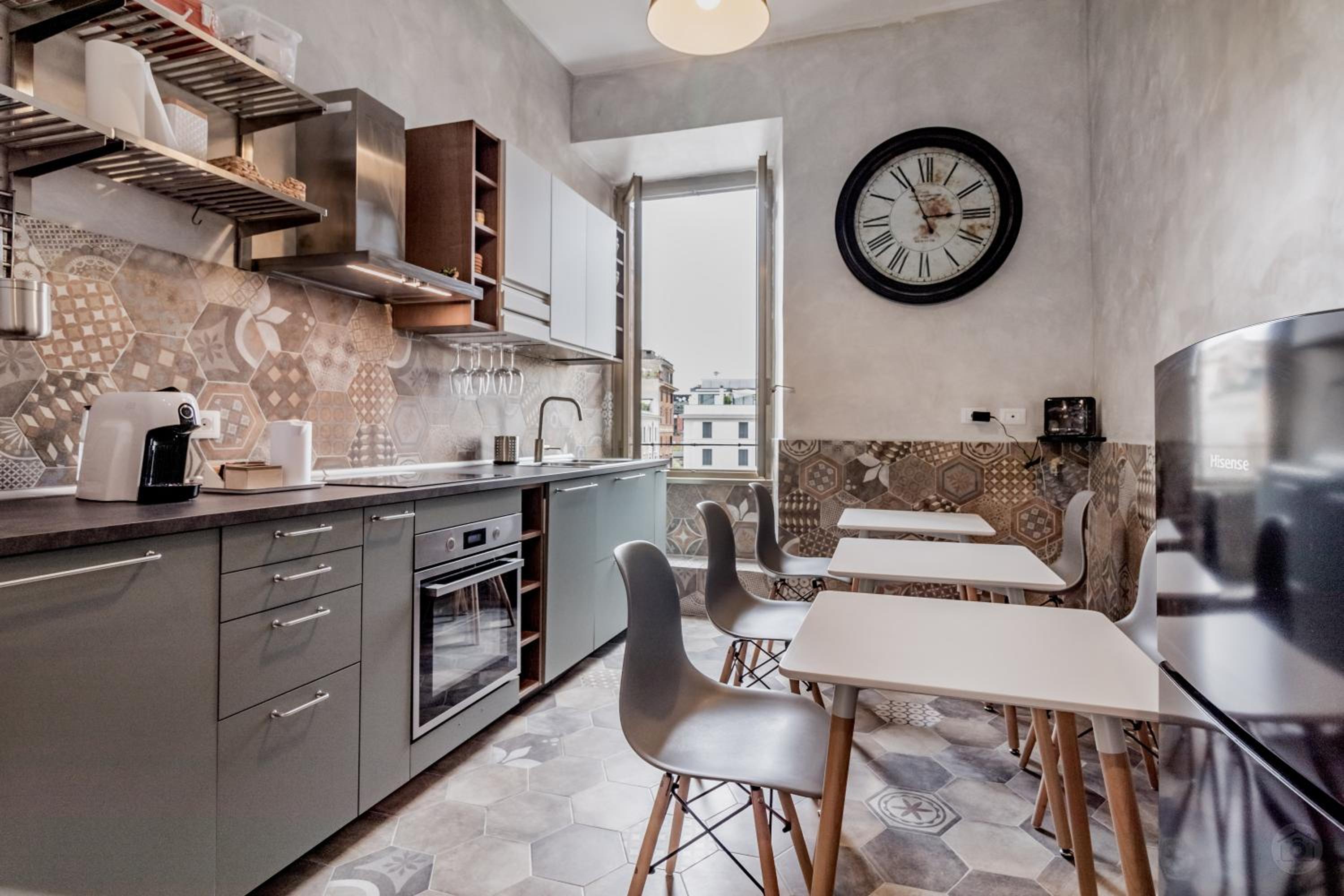 Roma House Piramide