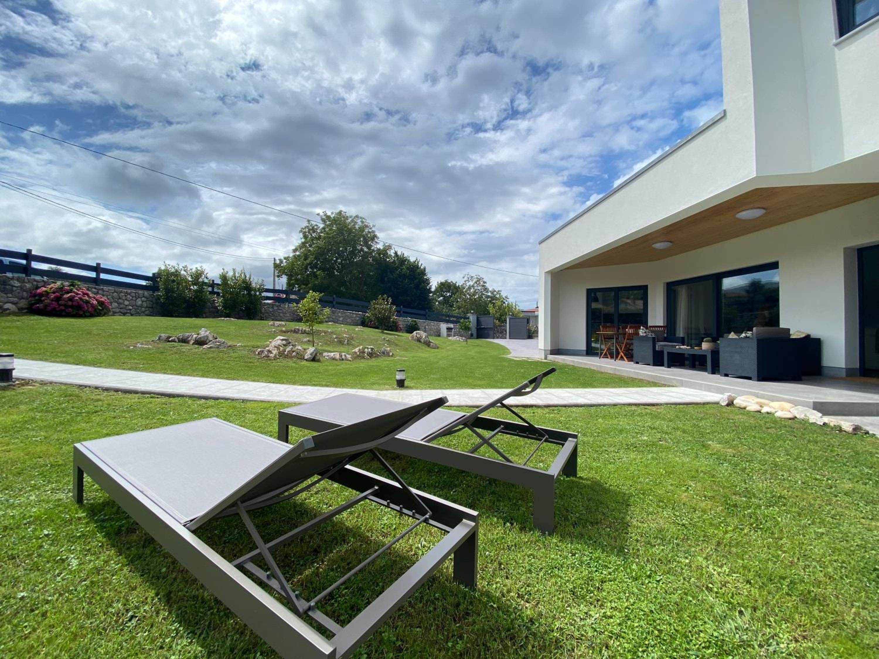 La llosina Vivienda Vacacional alquiler íntegro photo 2