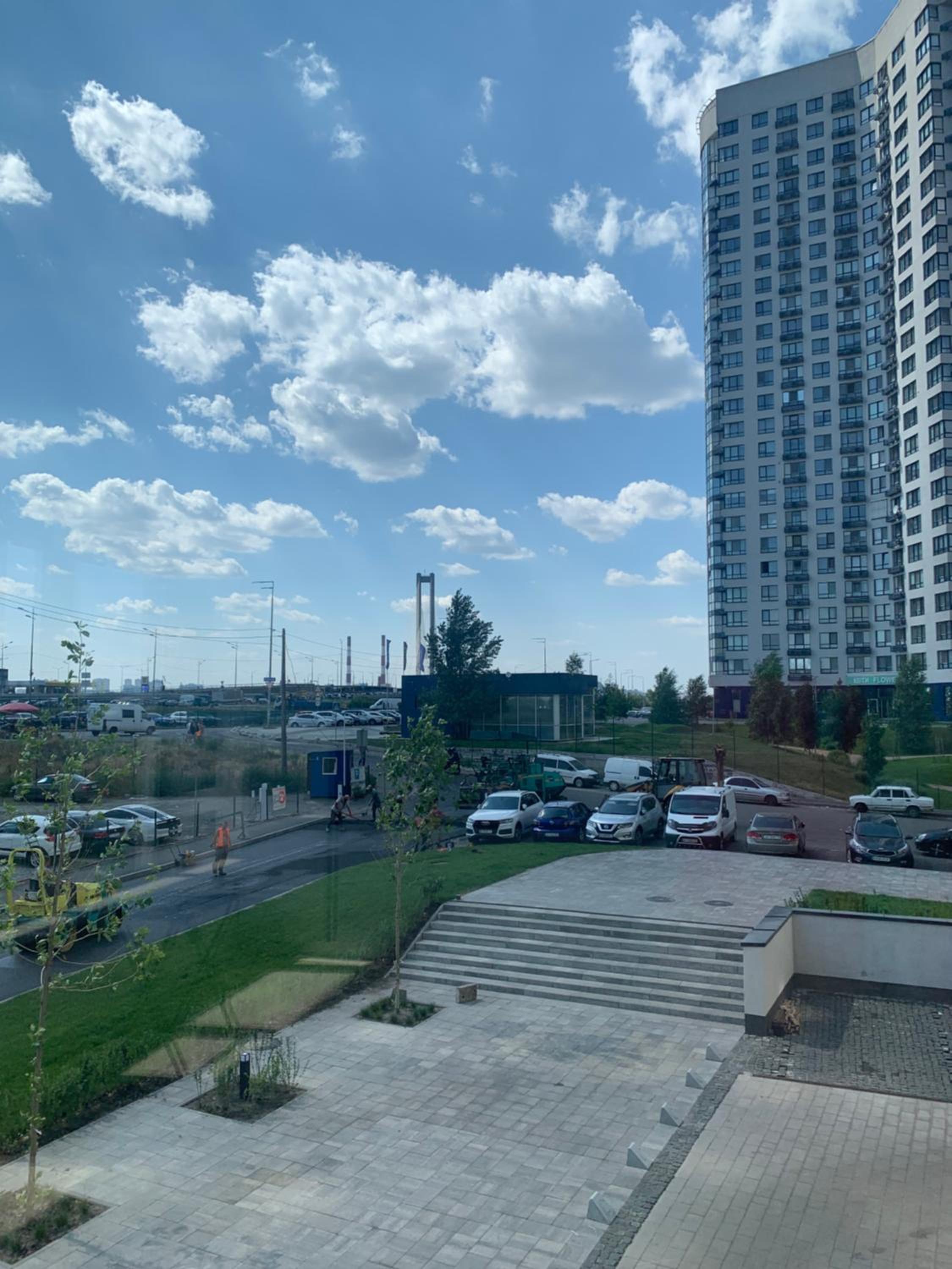 New 3 rooms apartment near the metro station