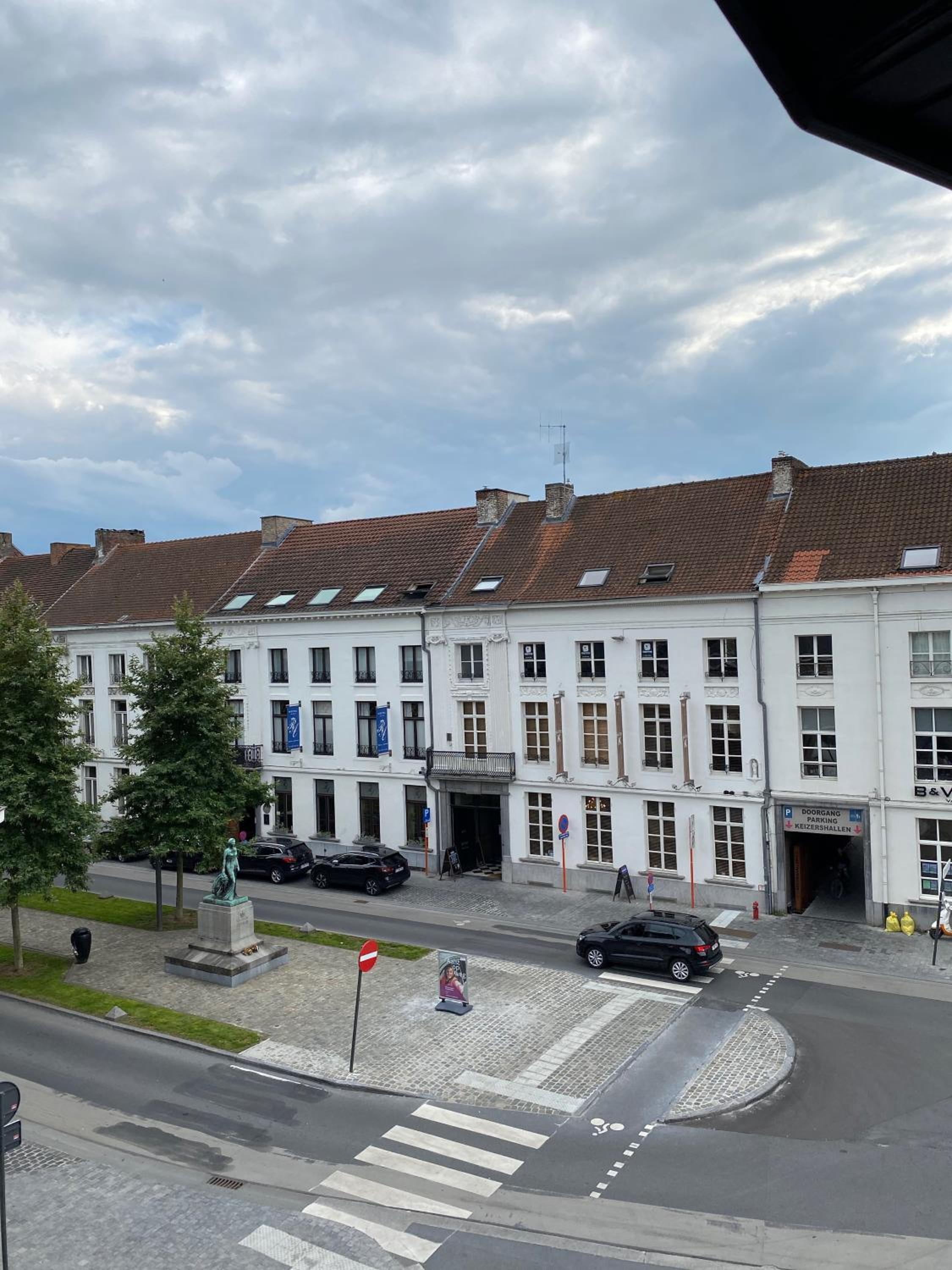 Aalst City Center Apartment