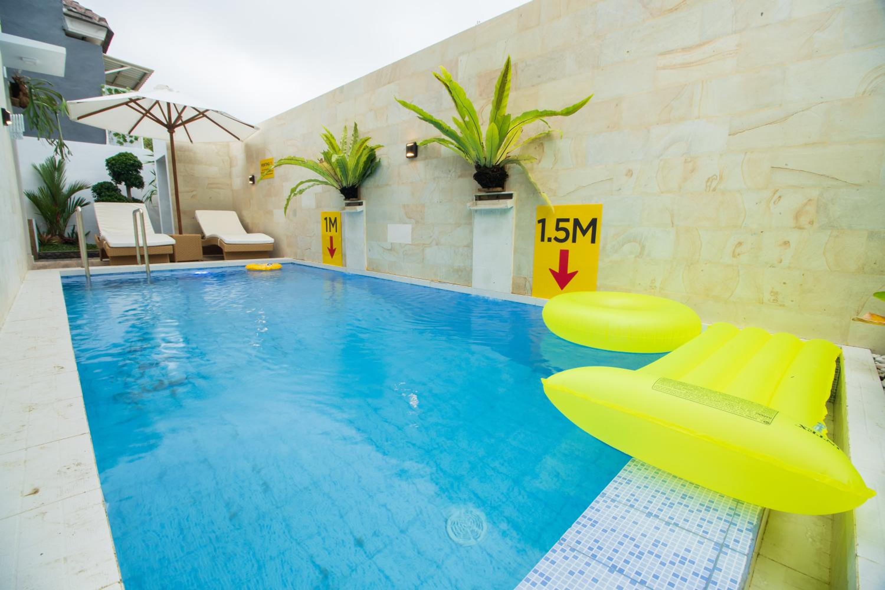 Villa White House Batu view 4