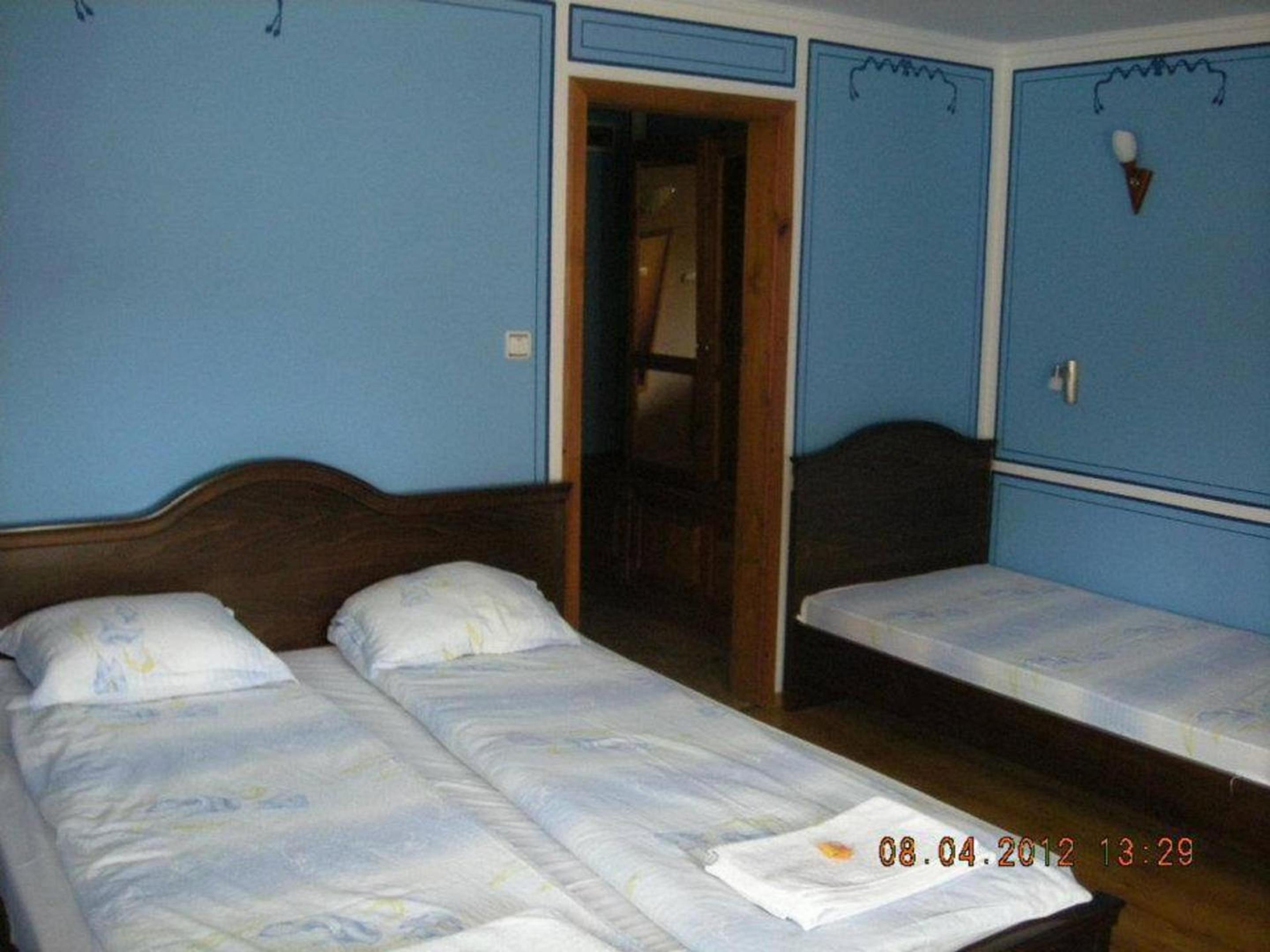 Denis Guest house