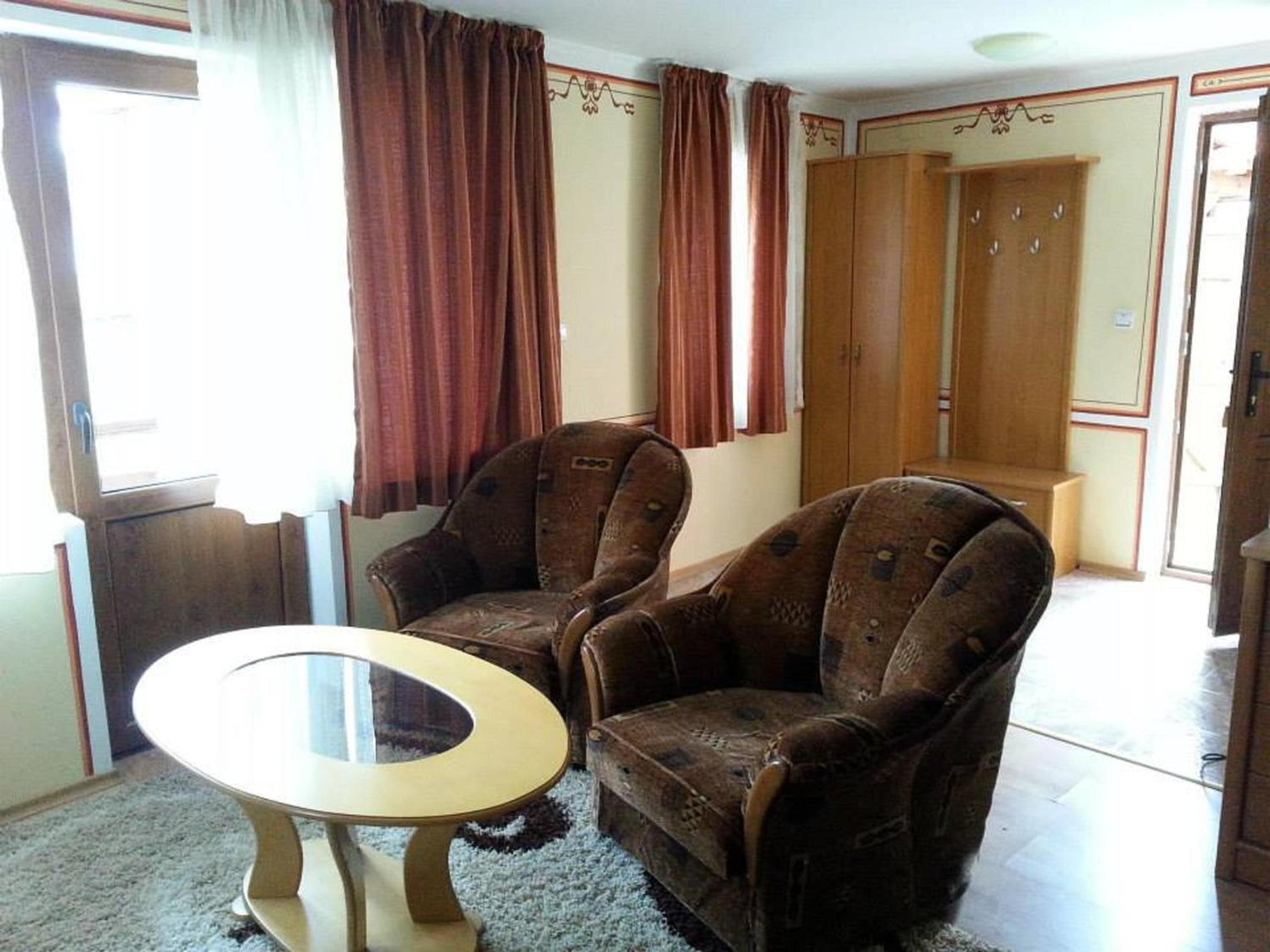 Denis Guest house