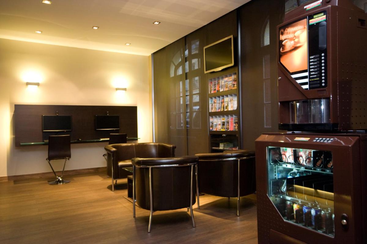 hotel reception