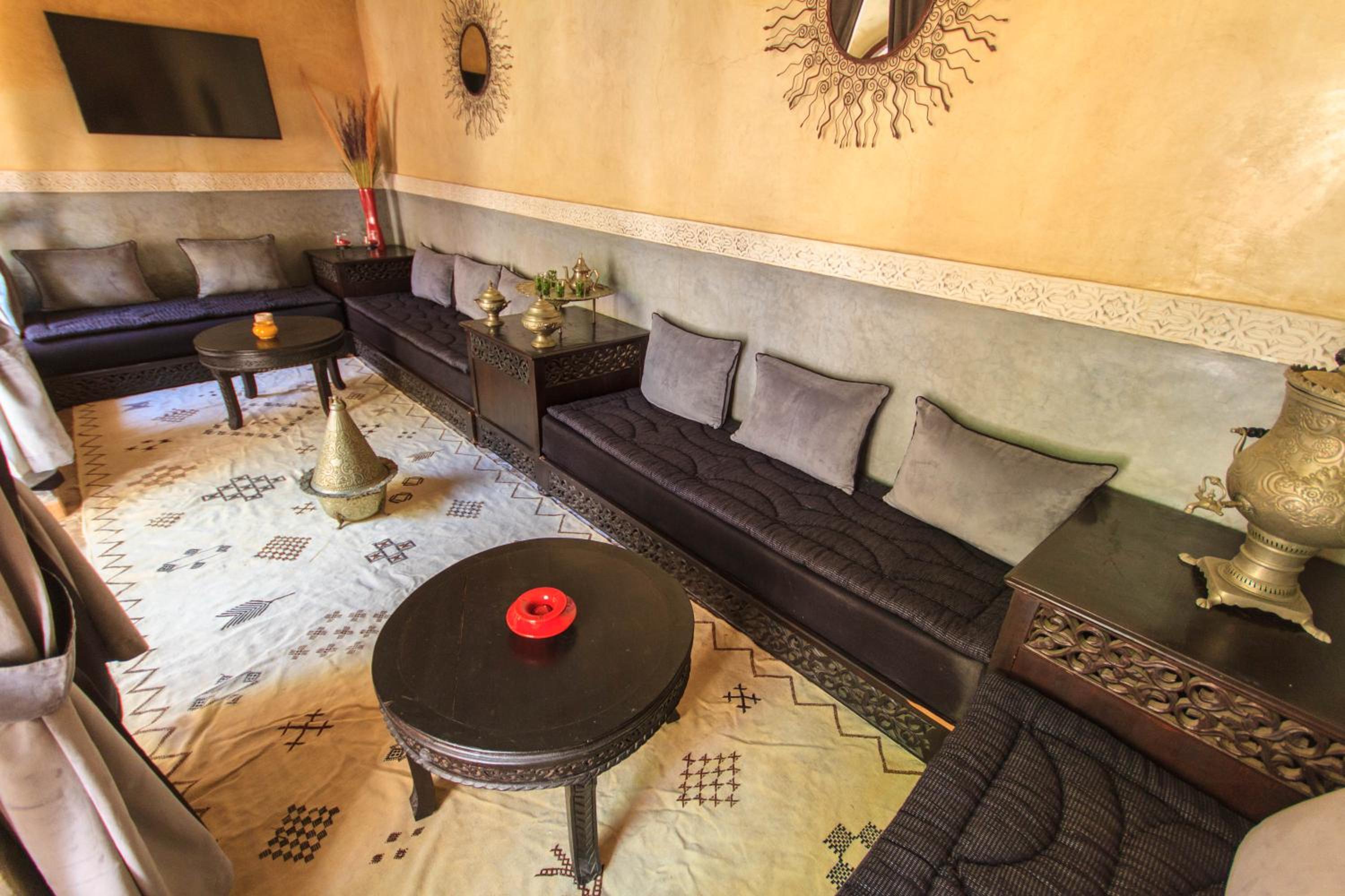 lounge