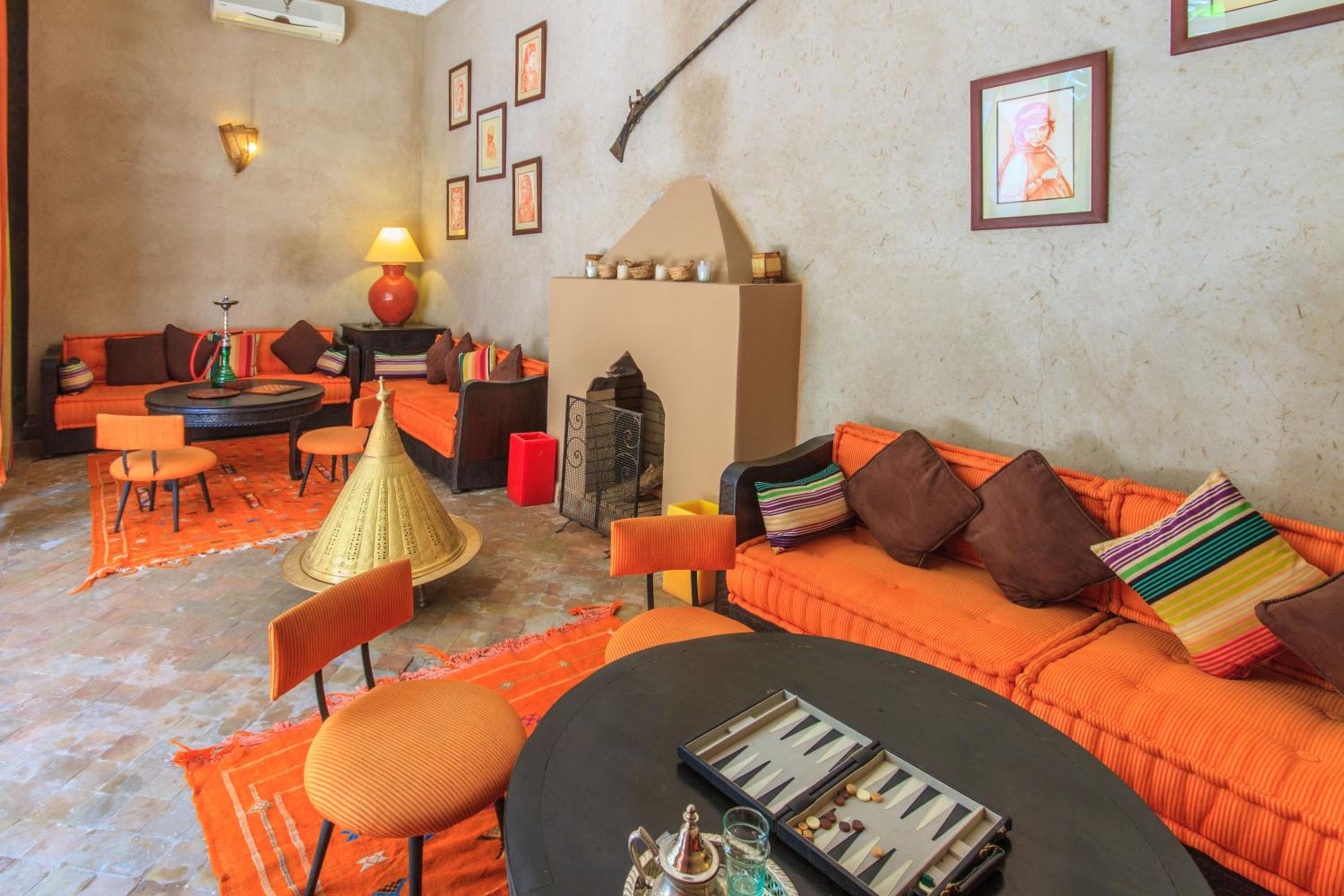 lounge