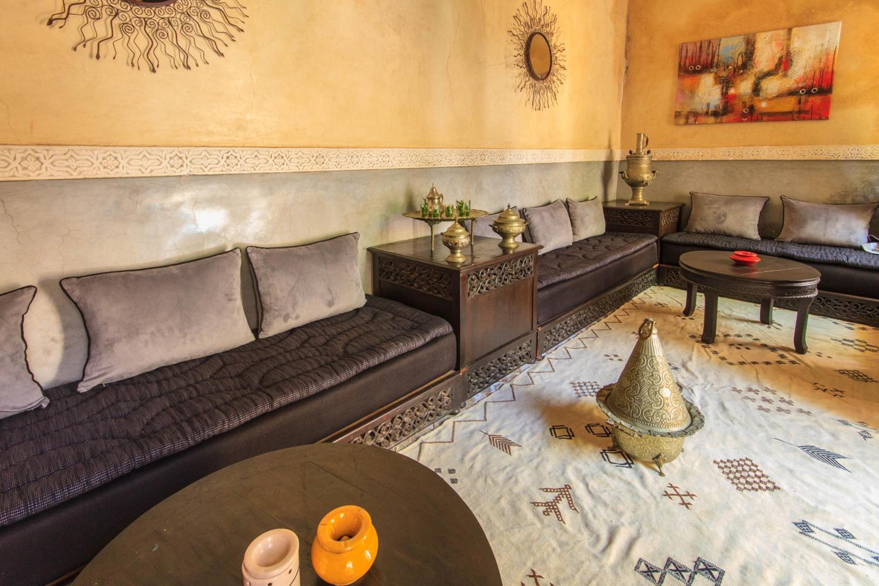 lounge