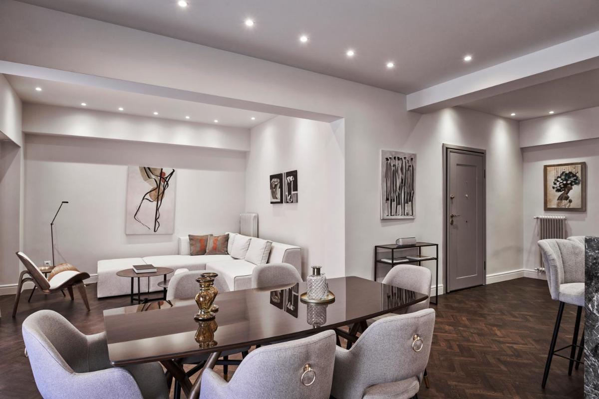 Patriarchou 4bd Art Deco Penthouse