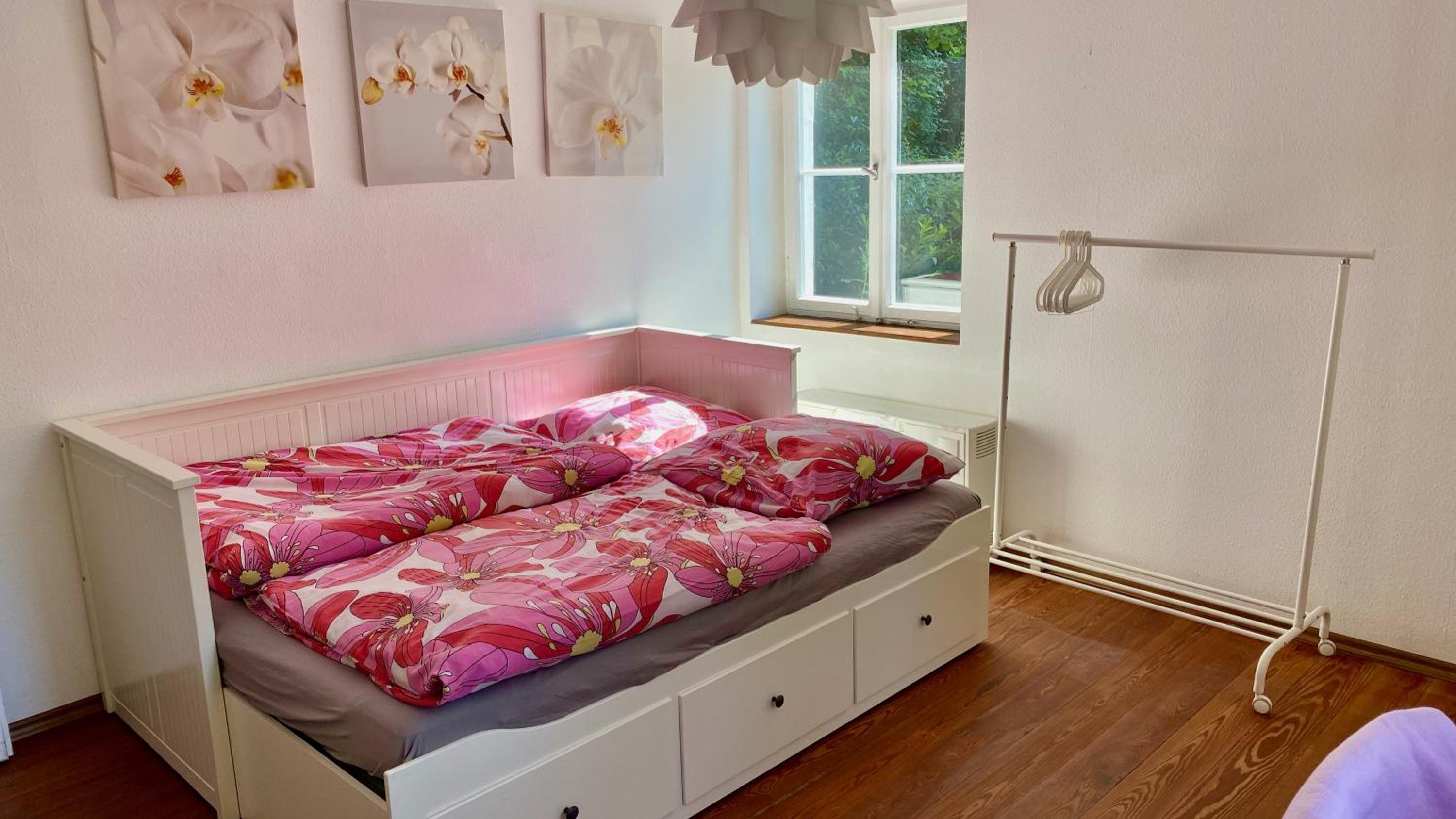 Sonnige 2-Zimmer Wohnung mit Terrasse und Garten view 4