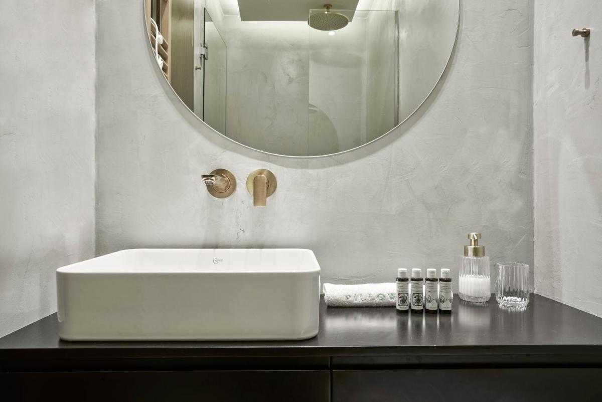 Patriarchou 4bd Art Deco Penthouse
