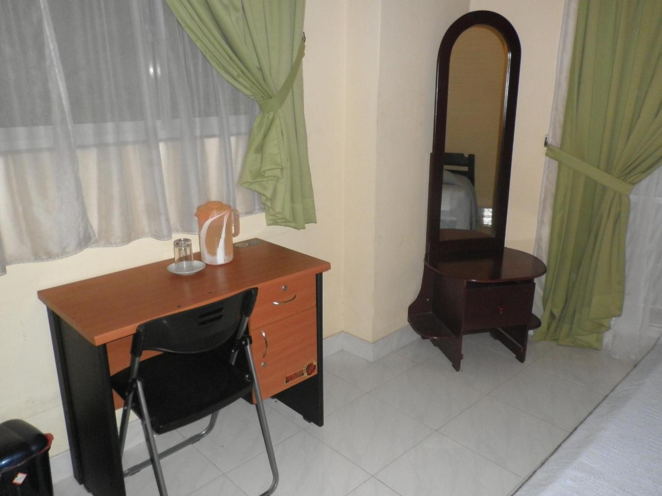 McCarthy Guesthouse view 3