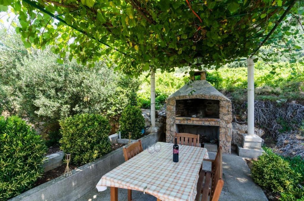 Holiday Home Blue Vineyard