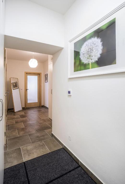 Apartman Karlovarská view 3