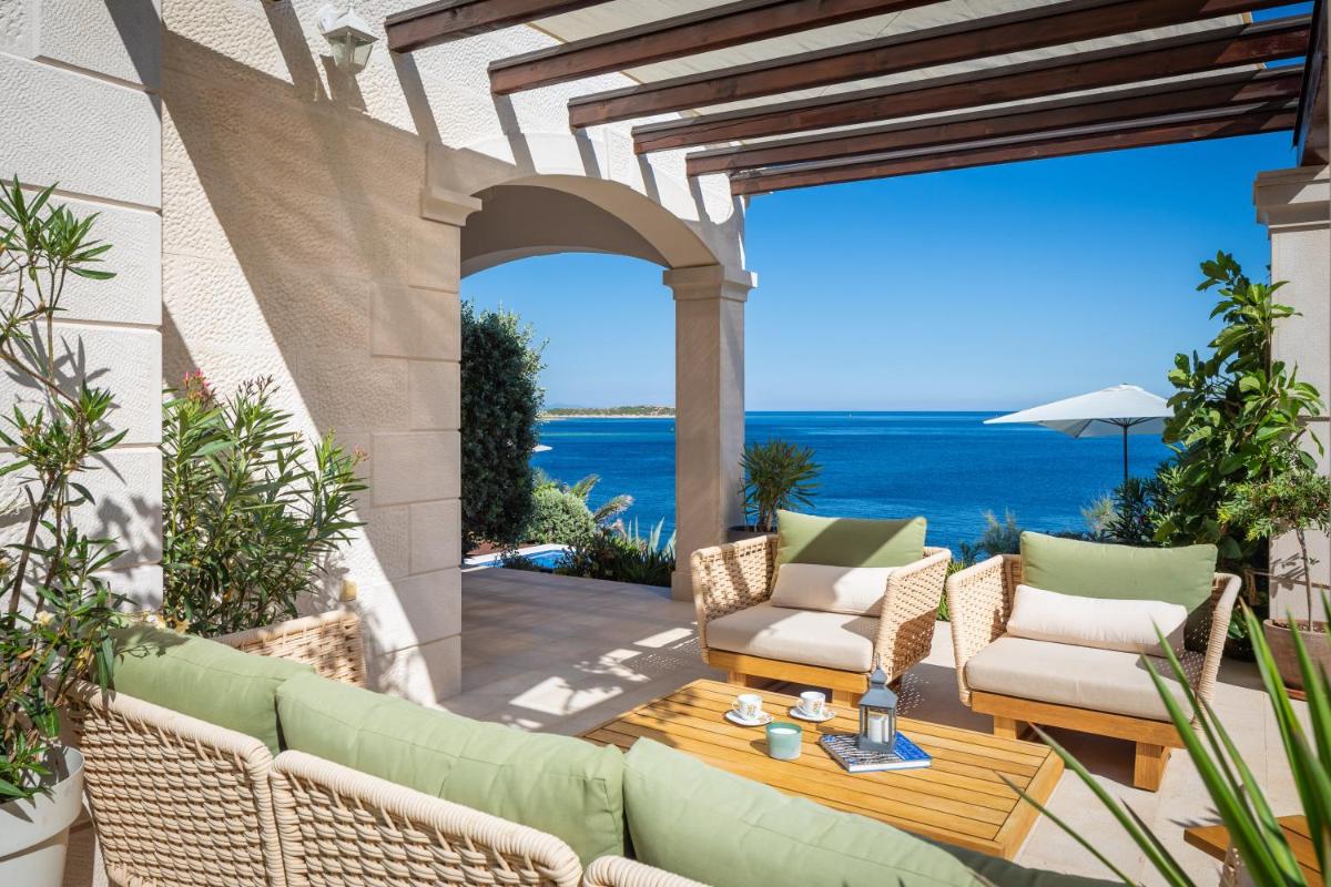 Villa SeaBreeze view 3