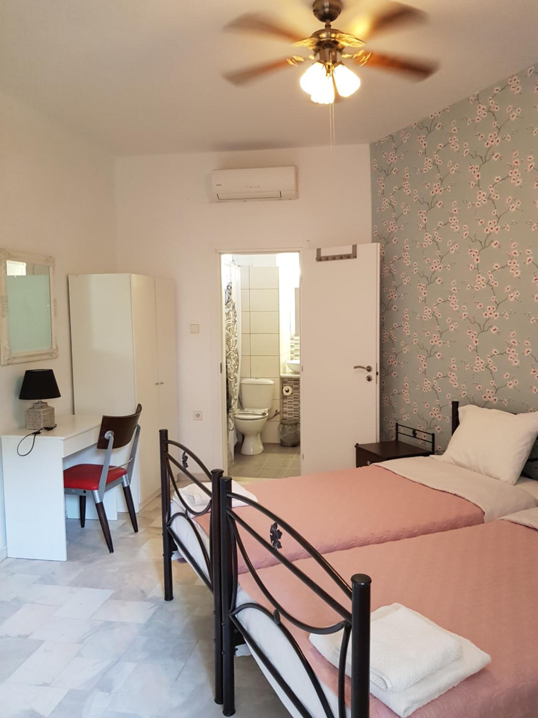 Nomads Rooms