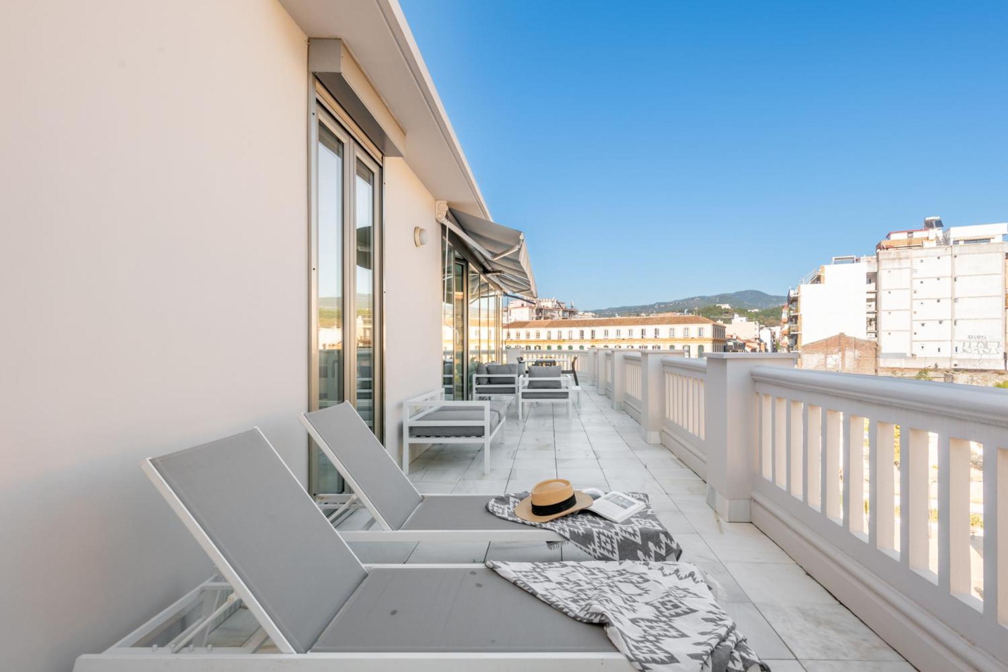 Apartamentos Pinar Málaga Centro - Alcazabilla