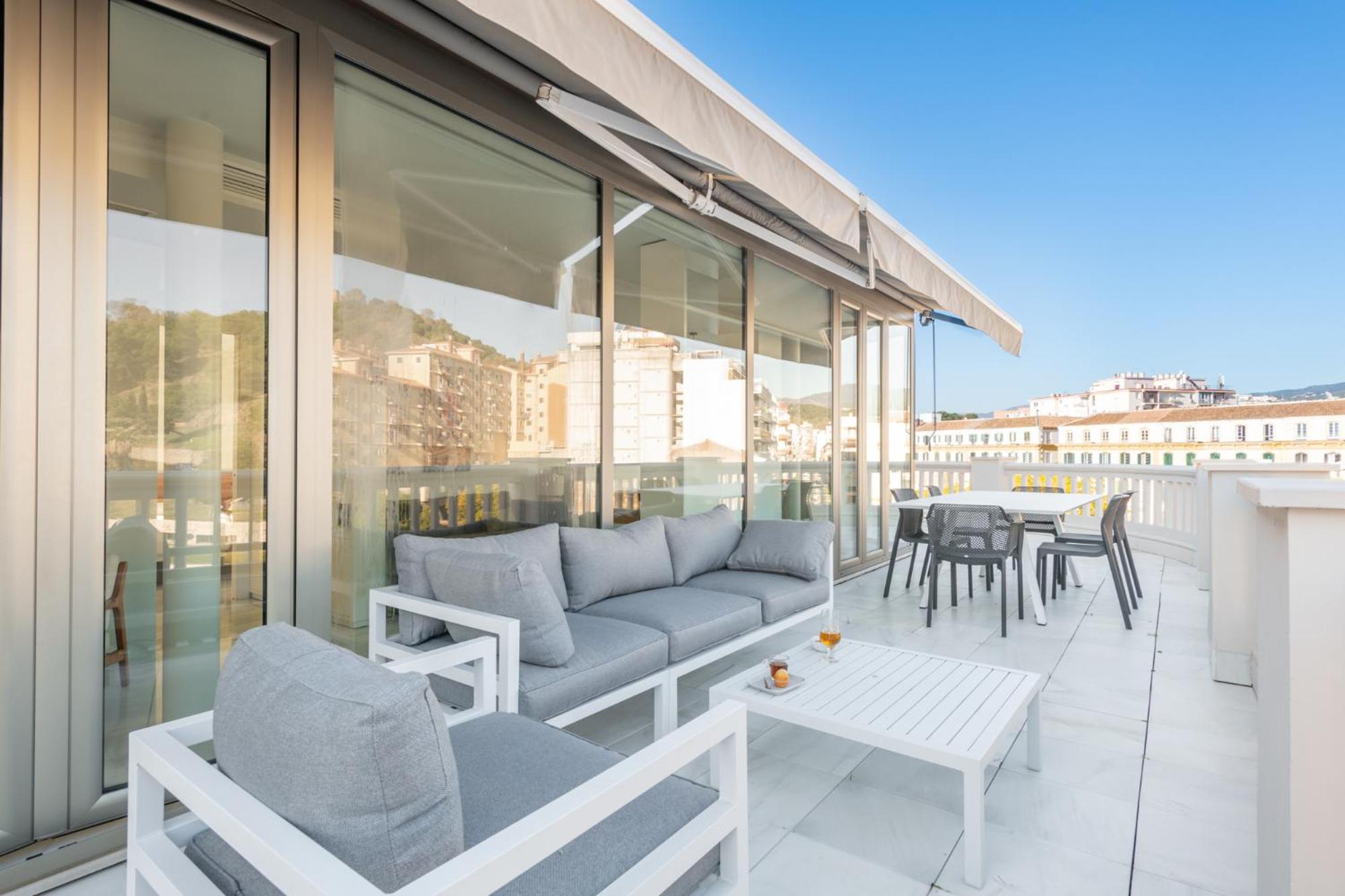 Apartamentos Pinar Málaga Centro - Alcazabilla