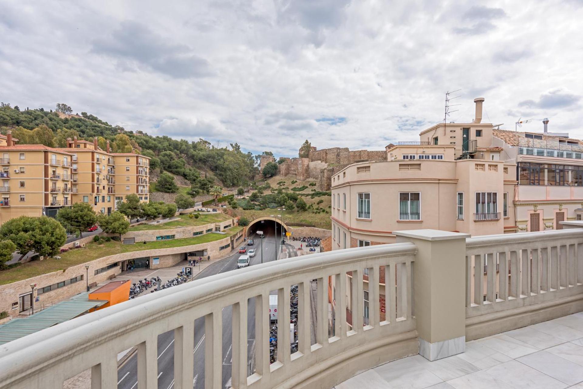 Apartamentos Pinar Málaga Centro - Alcazabilla
